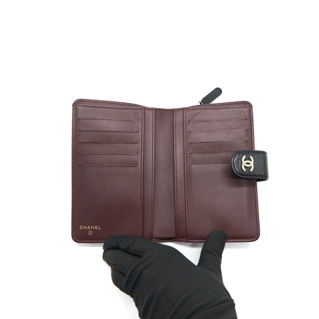 Chanel Quilted CC Bifold Caviar Wallet Black