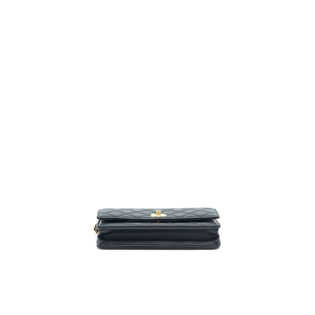 Chanel 22C Pearl Crush Wallet On Chain Black
