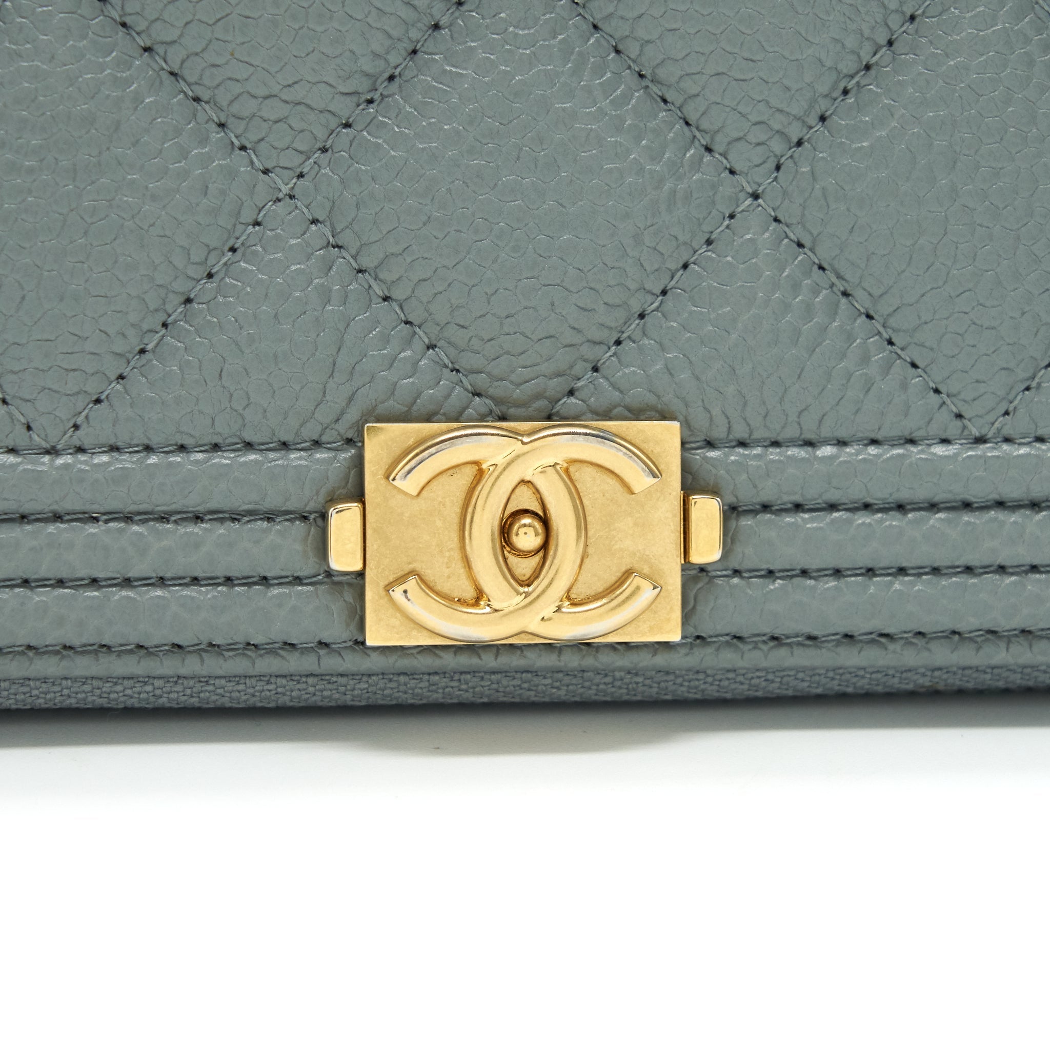 Chanel Caviar small Zip Wallet Grey