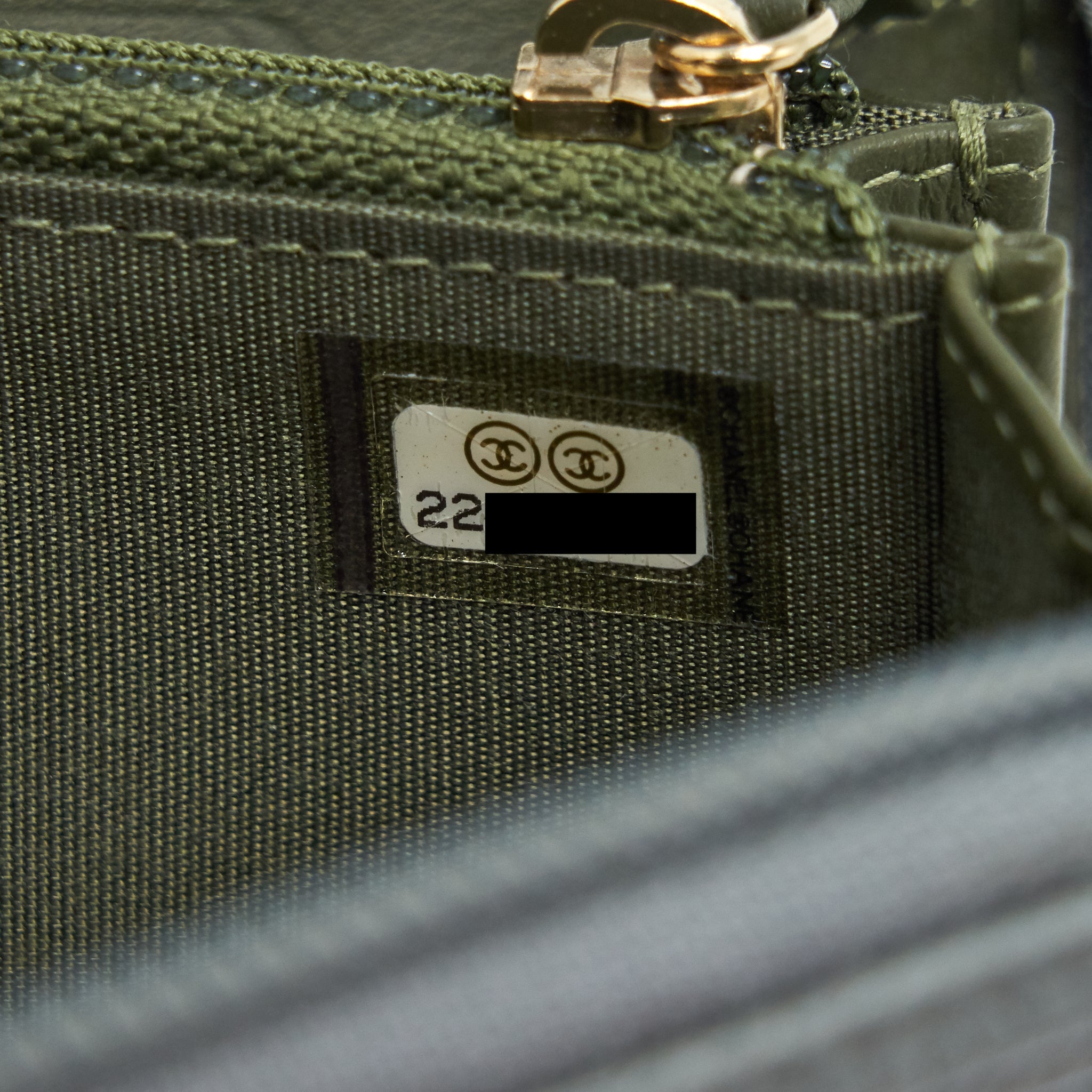 Chanel Caviar small Zip Wallet Grey