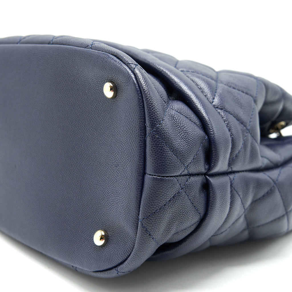 CHANEL BUCKET BAG IN Navy