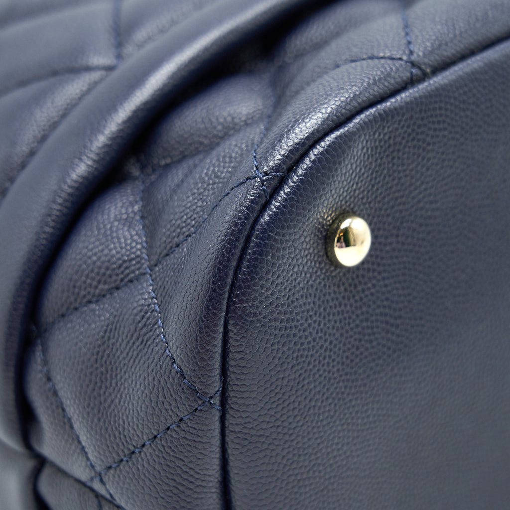 CHANEL BUCKET BAG IN Navy