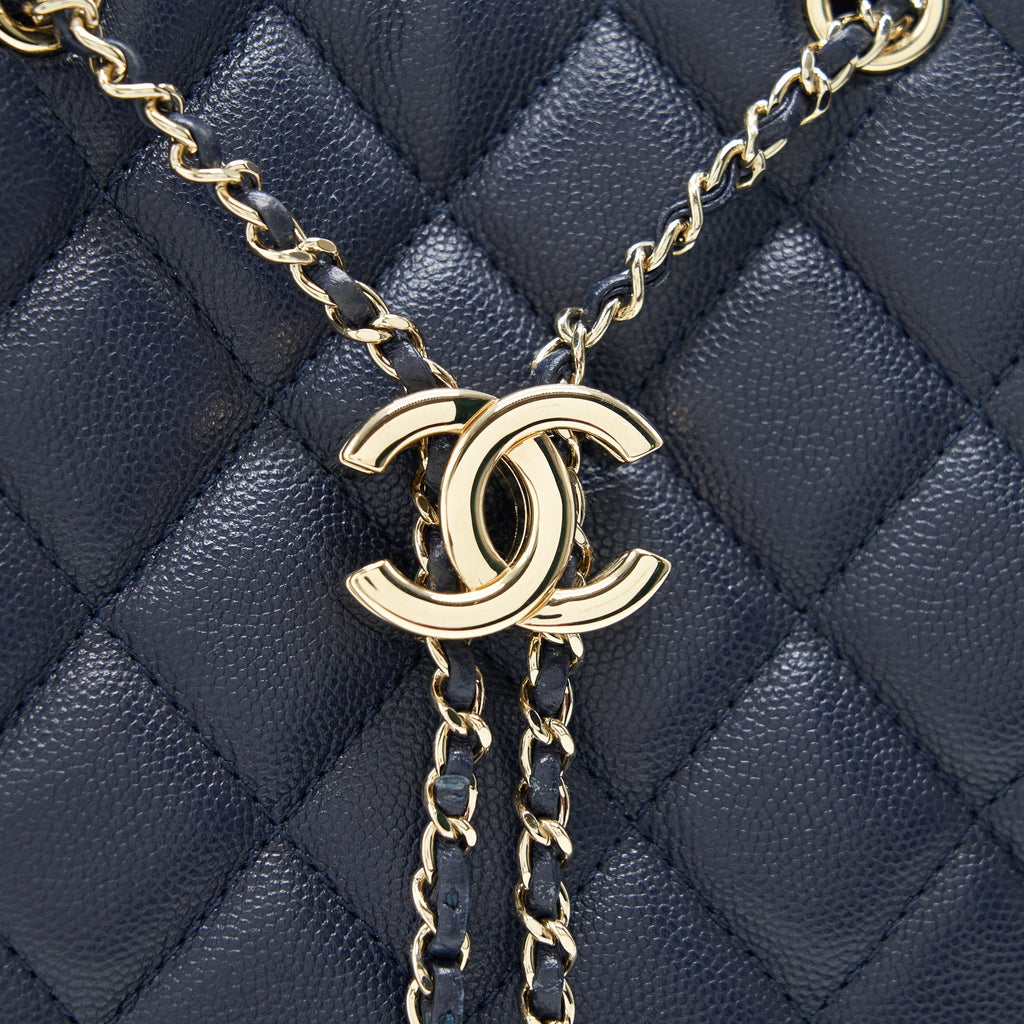 CHANEL BUCKET BAG IN Navy