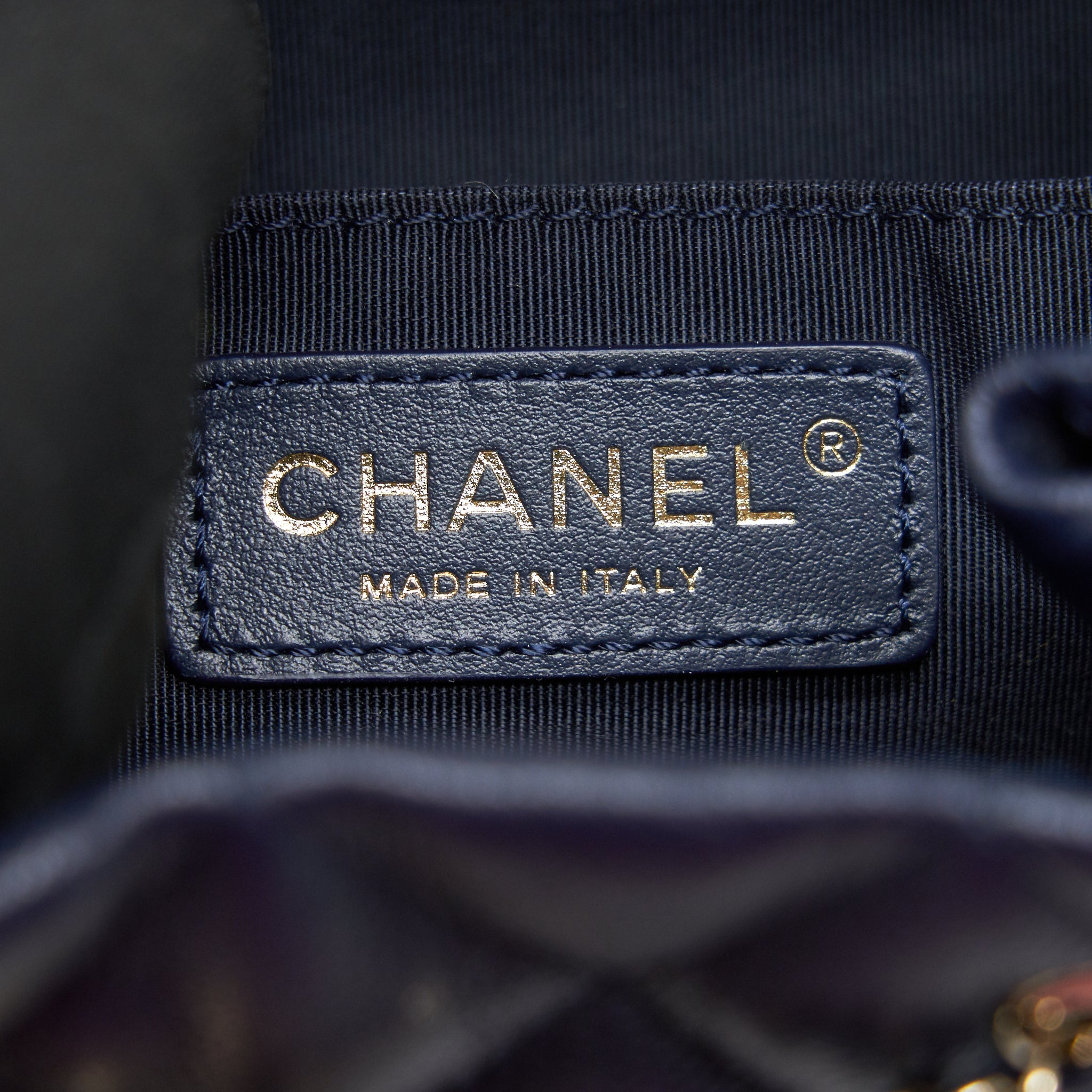 CHANEL BUCKET BAG IN Navy