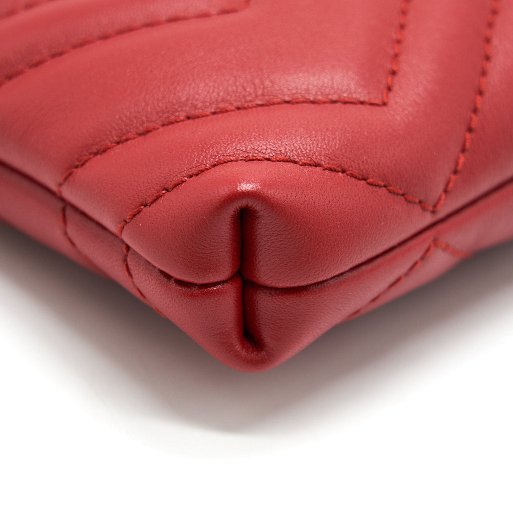 Gucci marmont mini pouch with chain red
