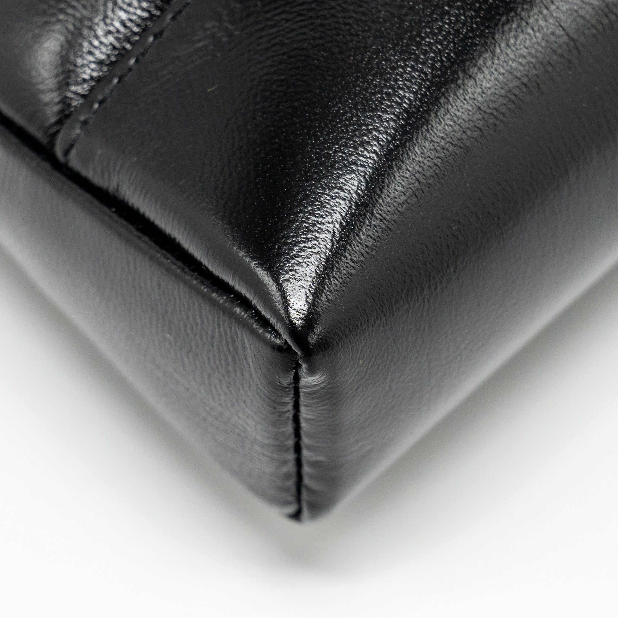 Chanel Mini 31 Clutch with Chain Shiny Lambskin Black L (Microchip)
