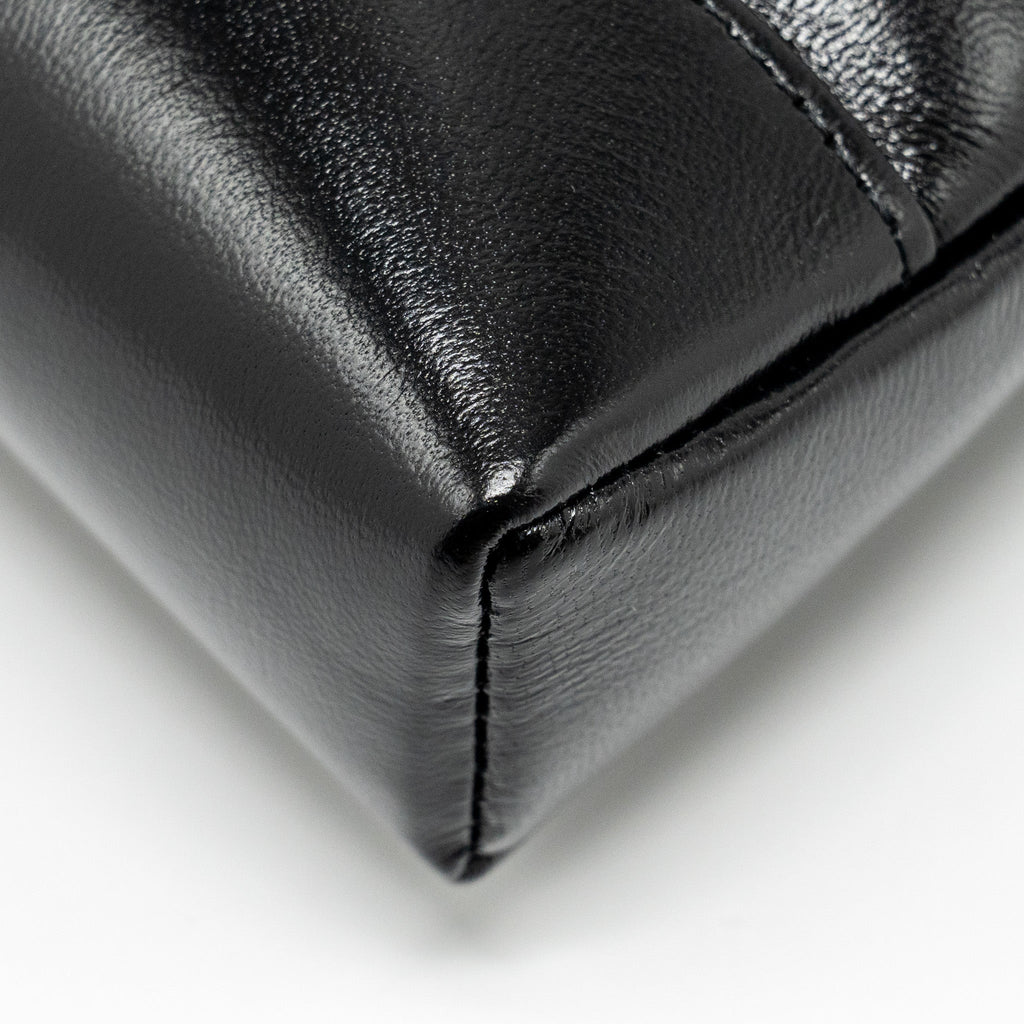 Chanel Mini 31 Clutch with Chain Shiny Lambskin Black L (Microchip)