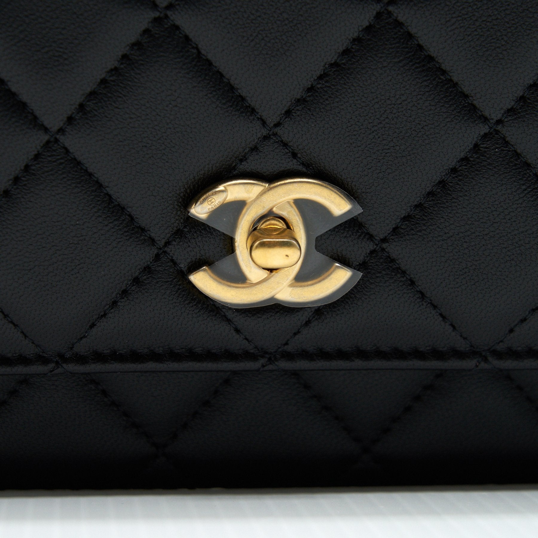 Chanel 22C Pearl Crush Wallet On Chain Black