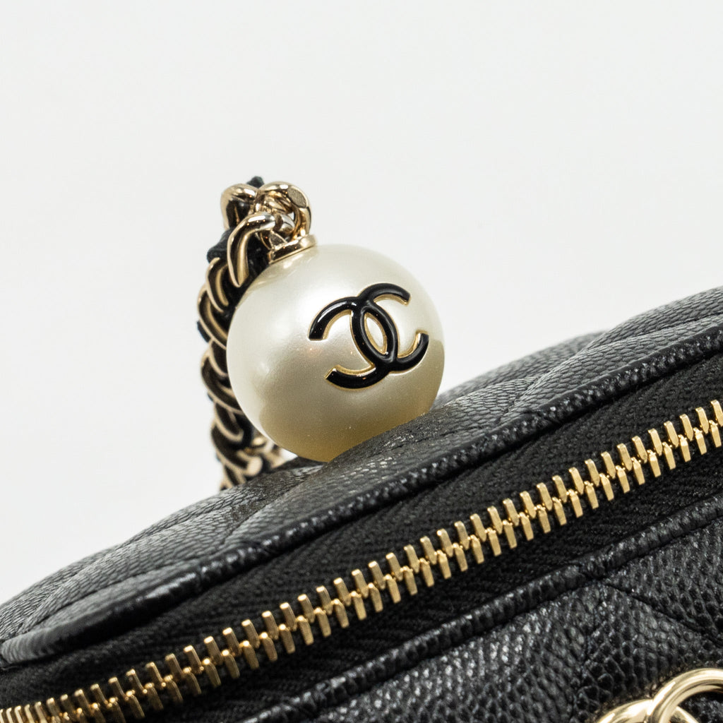Chanel Small Vanity Clutch with Chain CC Pearl Caviar Black L