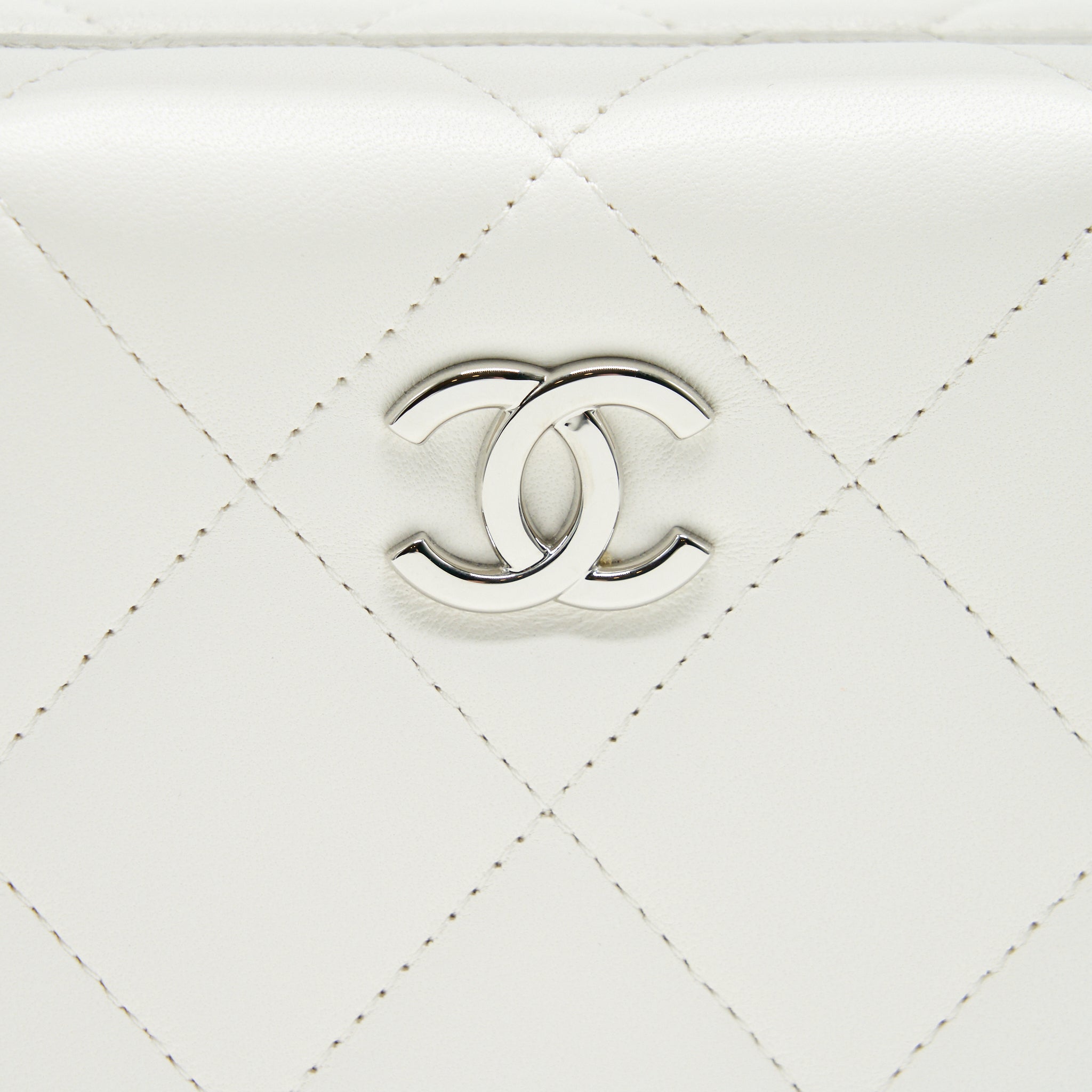 Chanel Quilted Clutch Lambskin White