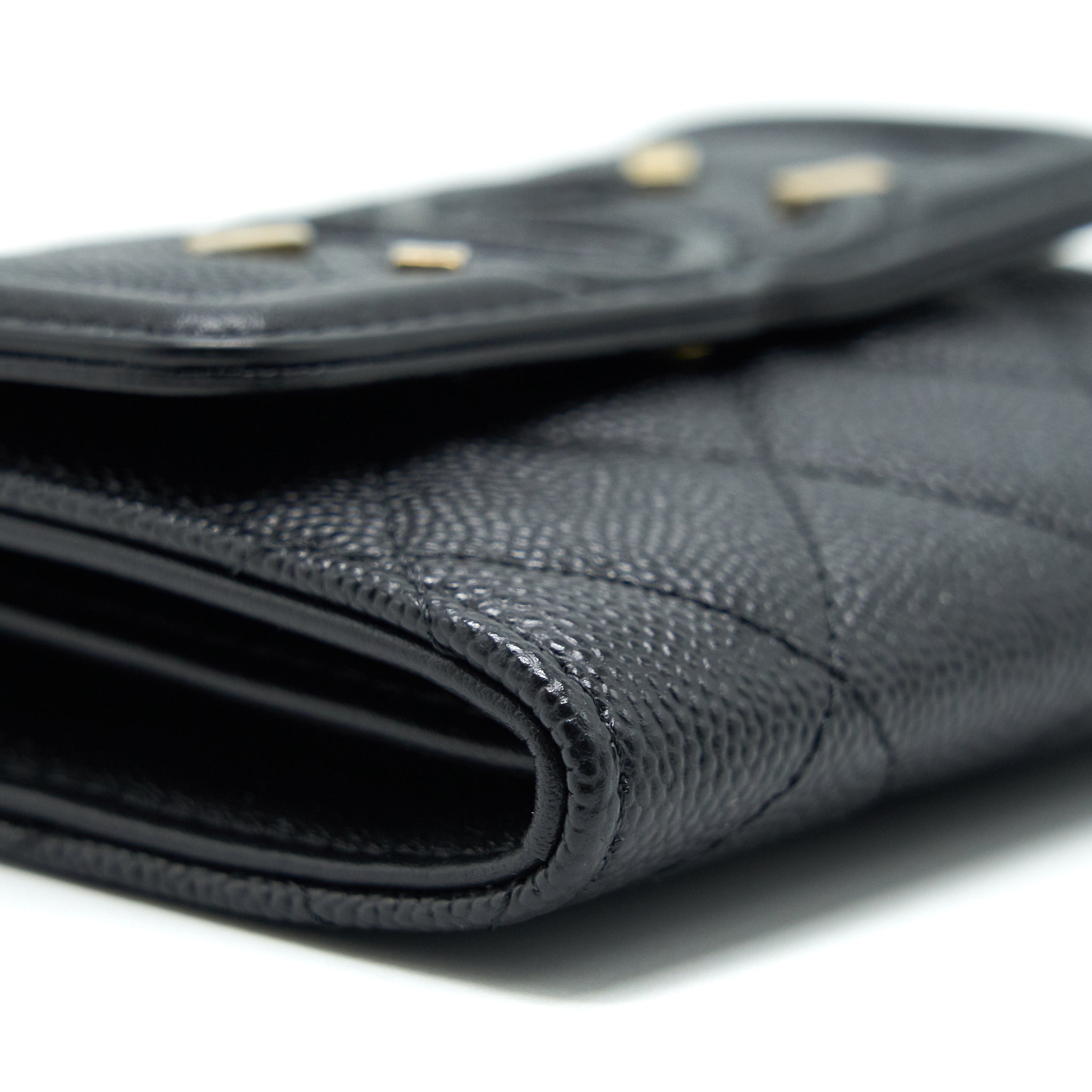 Chanel Filigree Flap  Holder Caviar Black