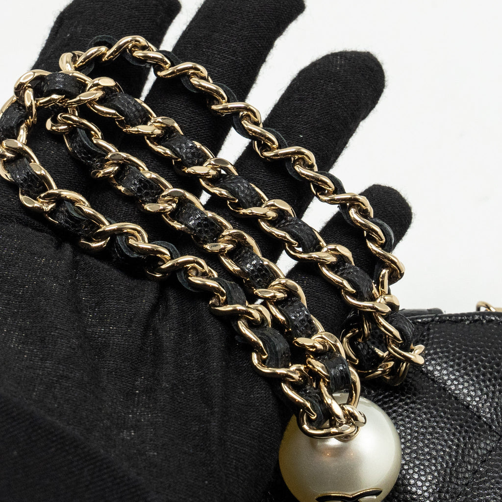 Chanel Small Vanity Clutch with Chain CC Pearl Caviar Black L
