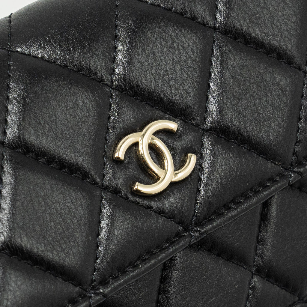 Chanel CC Logo Clutch with Giant Pearl Chain Lambskin Black L