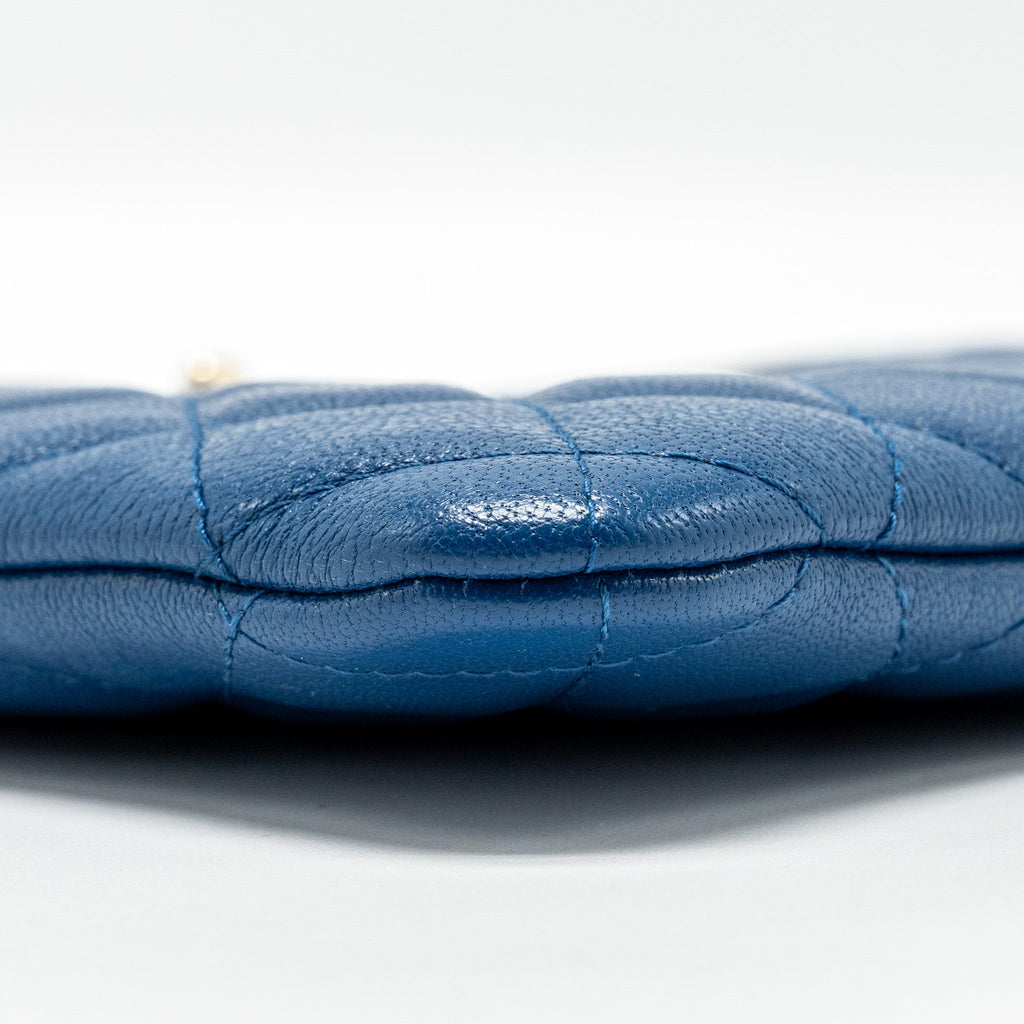 Chanel CC Logo Quilted Zip Pouch / Clutch shiny sheepskin Black/ Blue