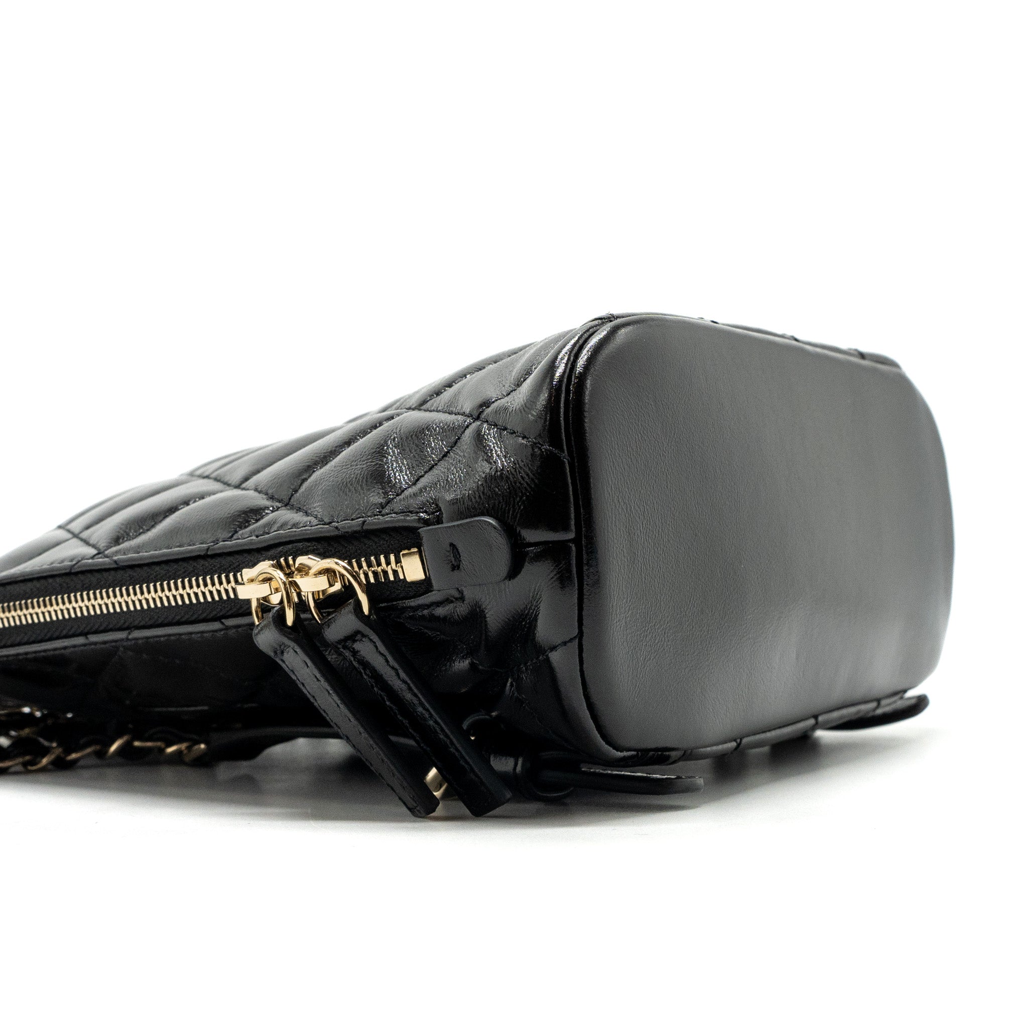 Chanel 22A Backpack Patent Black L (Microchip)