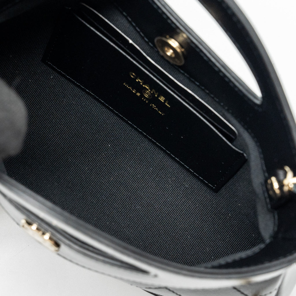Chanel 24c mini 31 clutch with chain shiny calfskin black L (microchip)