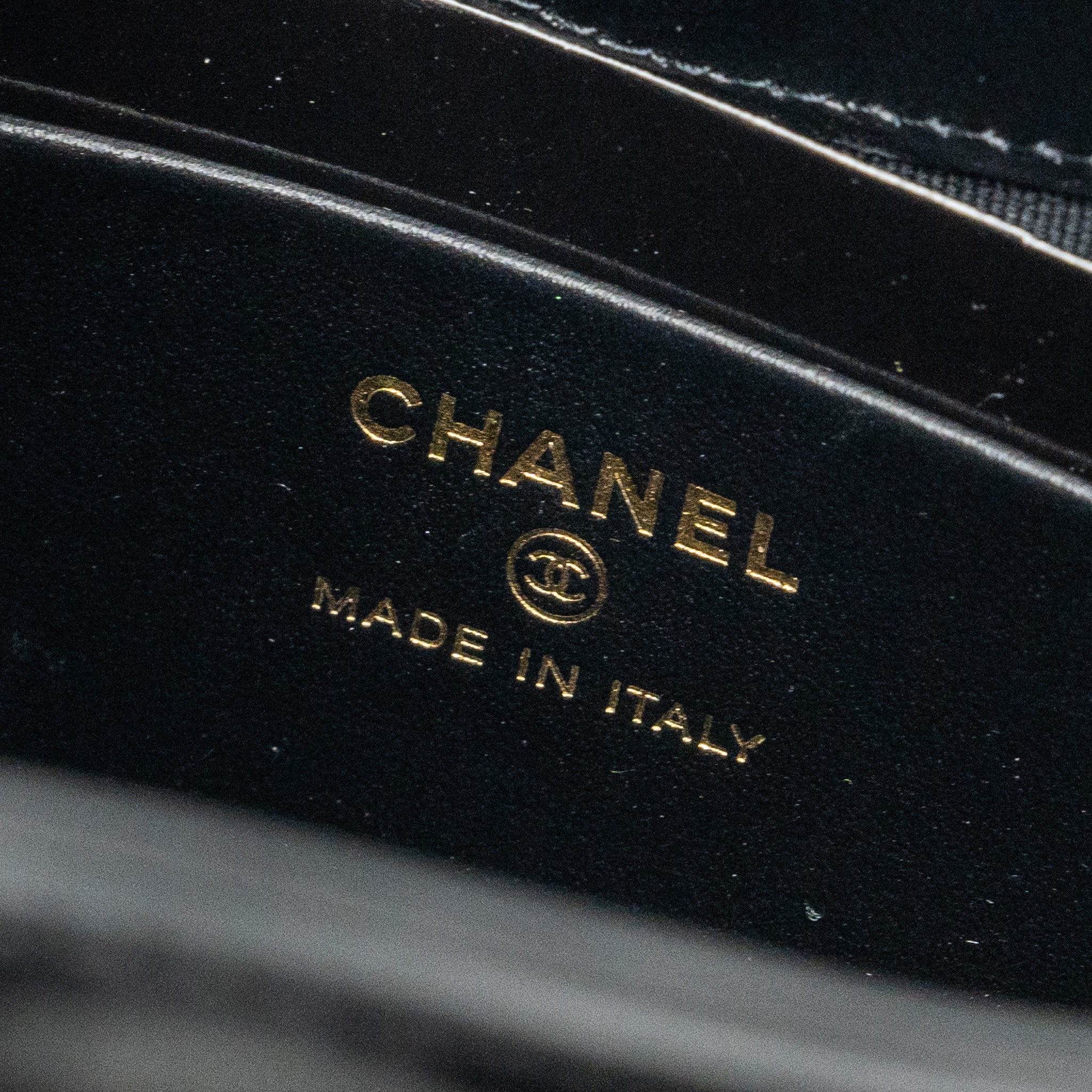 Chanel 24c mini 31 clutch with chain shiny calfskin black L (microchip)