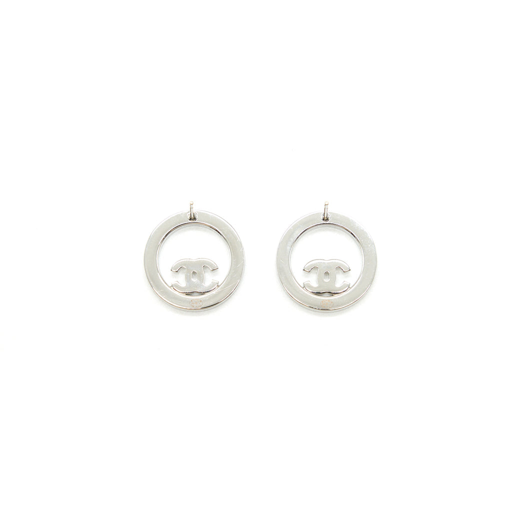 Chanel CC Round Earrings