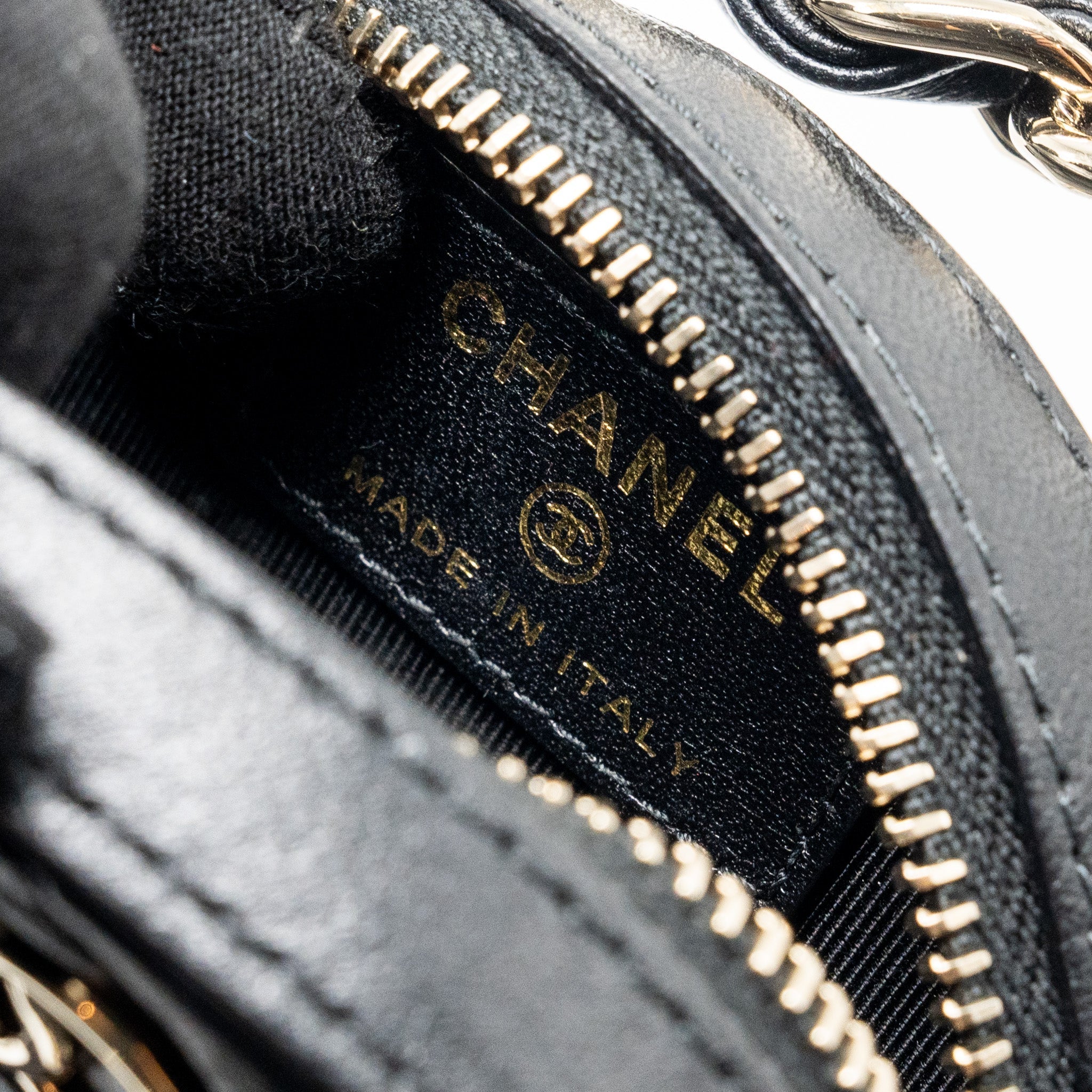 Chanel 22c Quilted Round Clutch With Chain Lambskin Black L