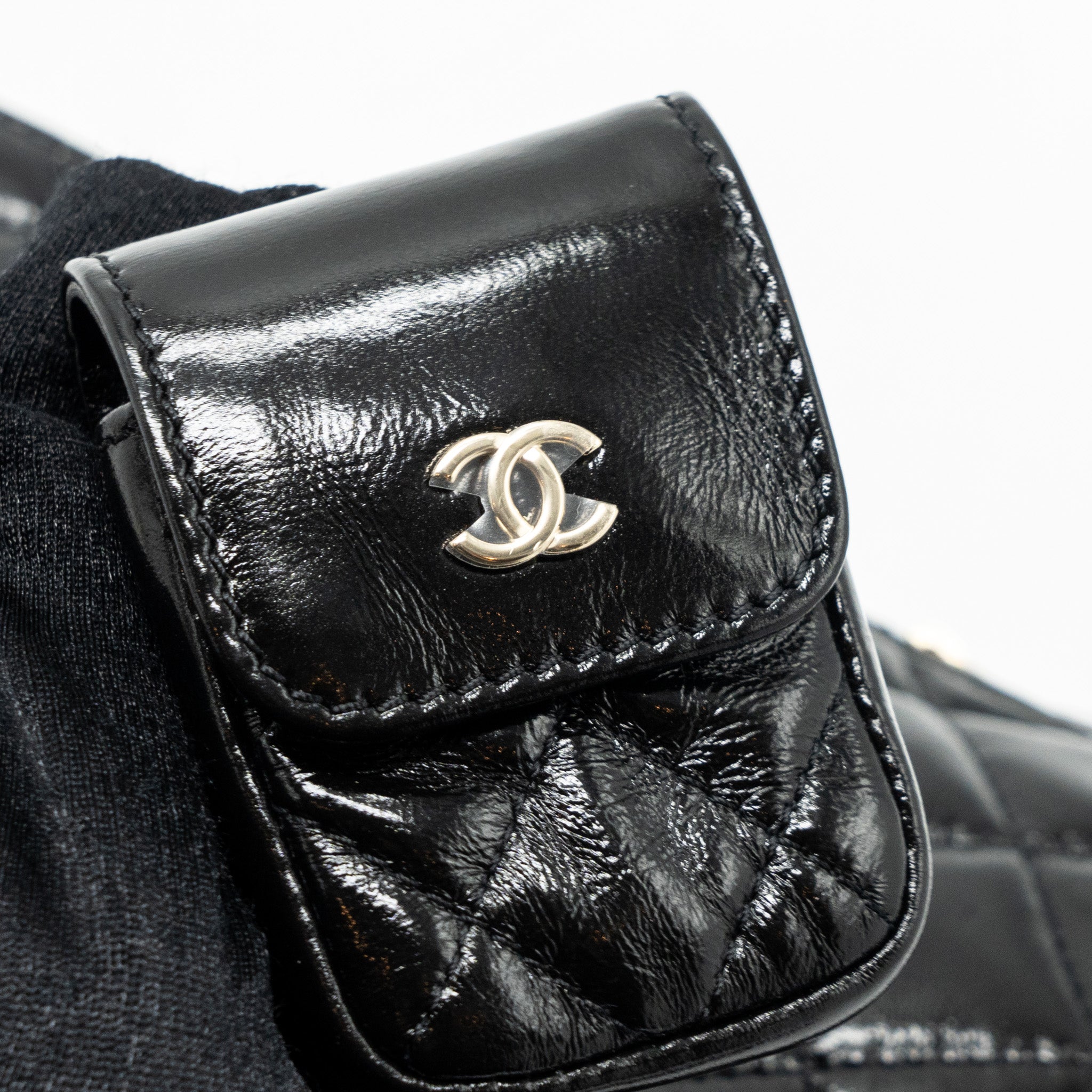 Chanel 22A Backpack Patent Black L (Microchip)