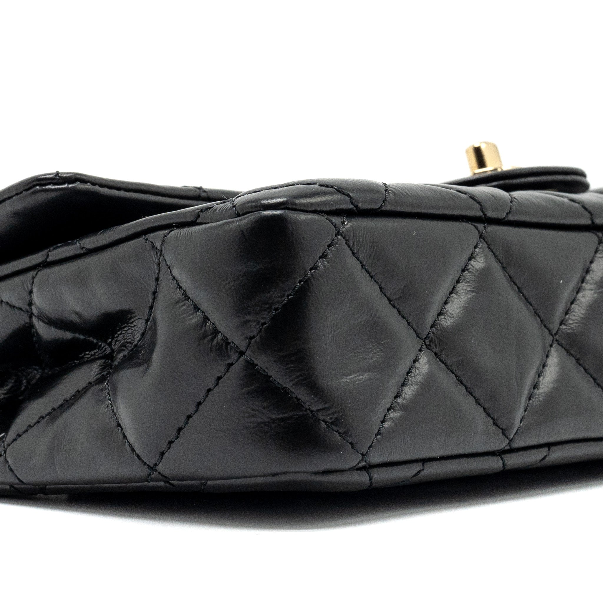 Chanel 23A classic flap clutch shiny calfskin black L (microchip)