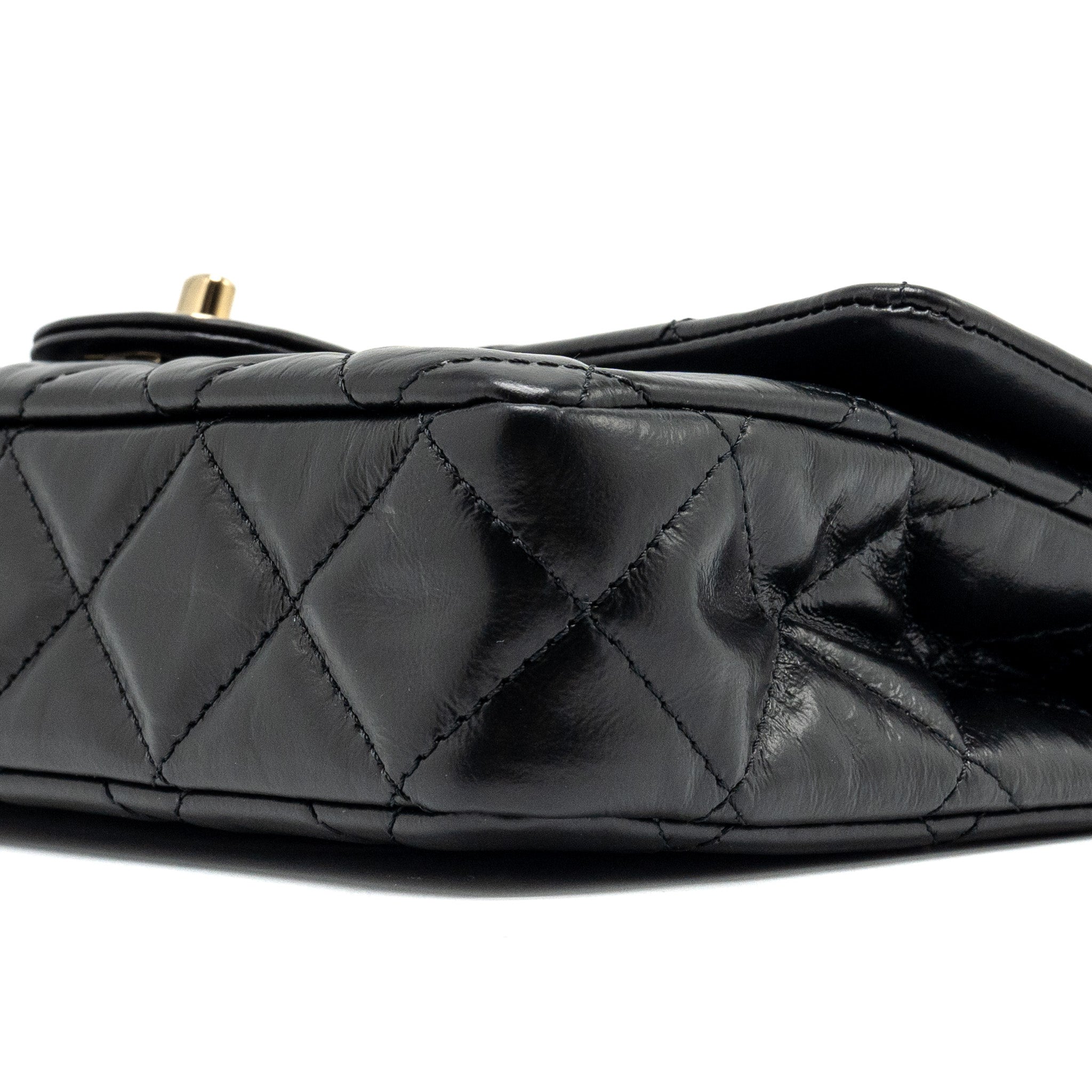 Chanel 23A classic flap clutch shiny calfskin black L (microchip)