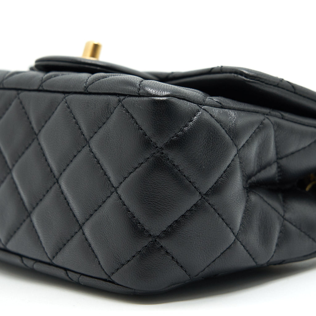 Chanel 21B pearl Crush Mini Square flap Bag Black