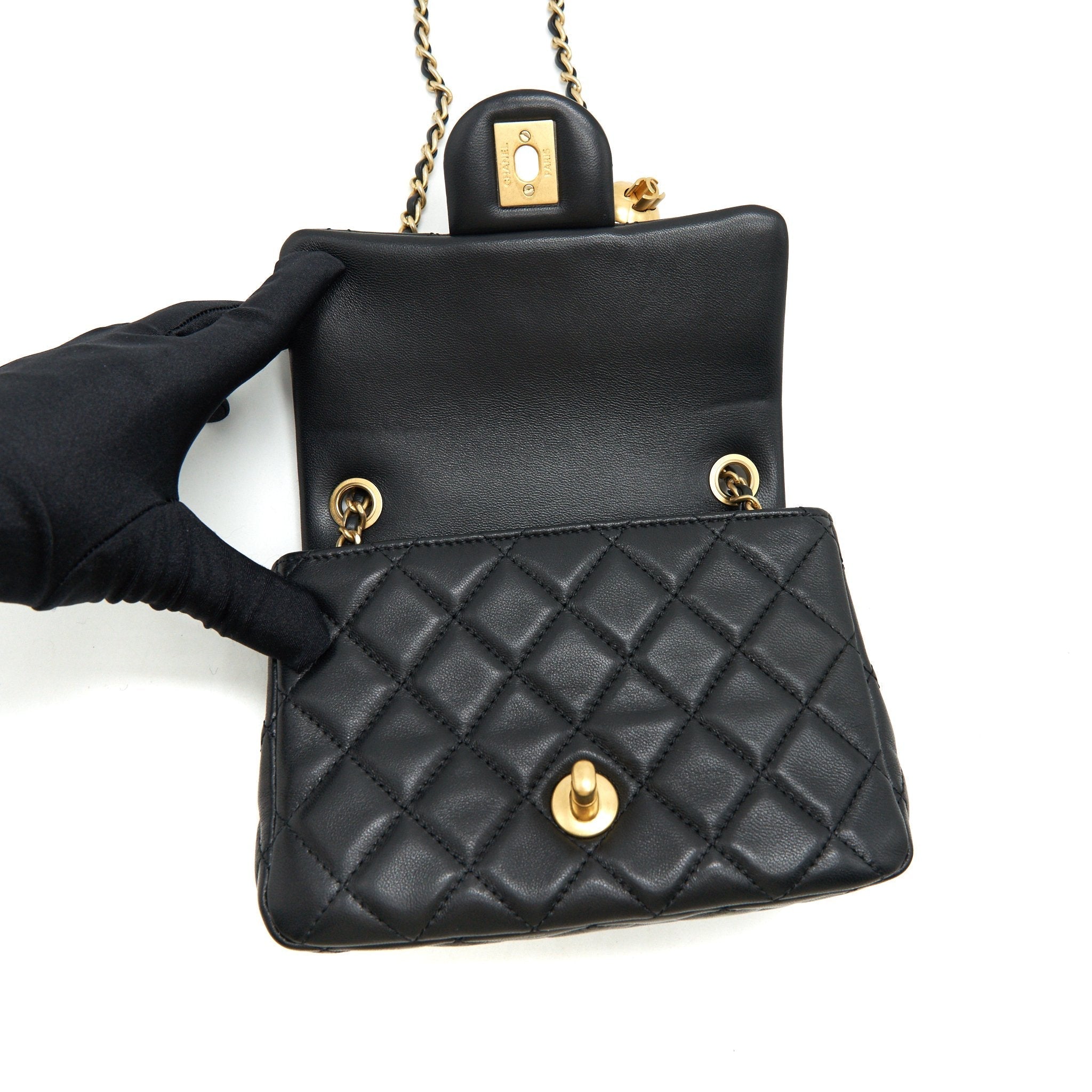 Chanel 22C Pearl Crush Mini Square Rectangular Flap Bag Black （Microchip)