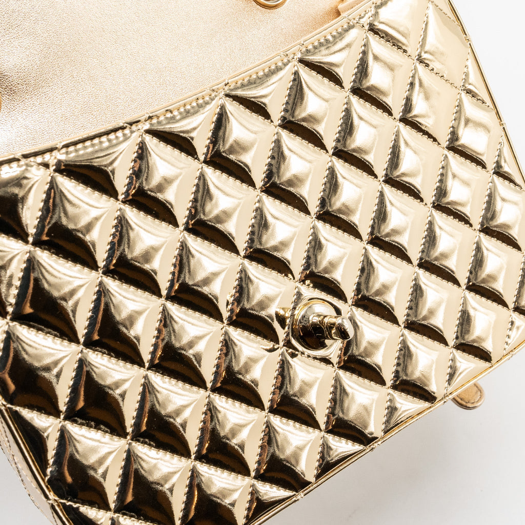 Chanel 24c backpack with star patent Gold L (microchip)