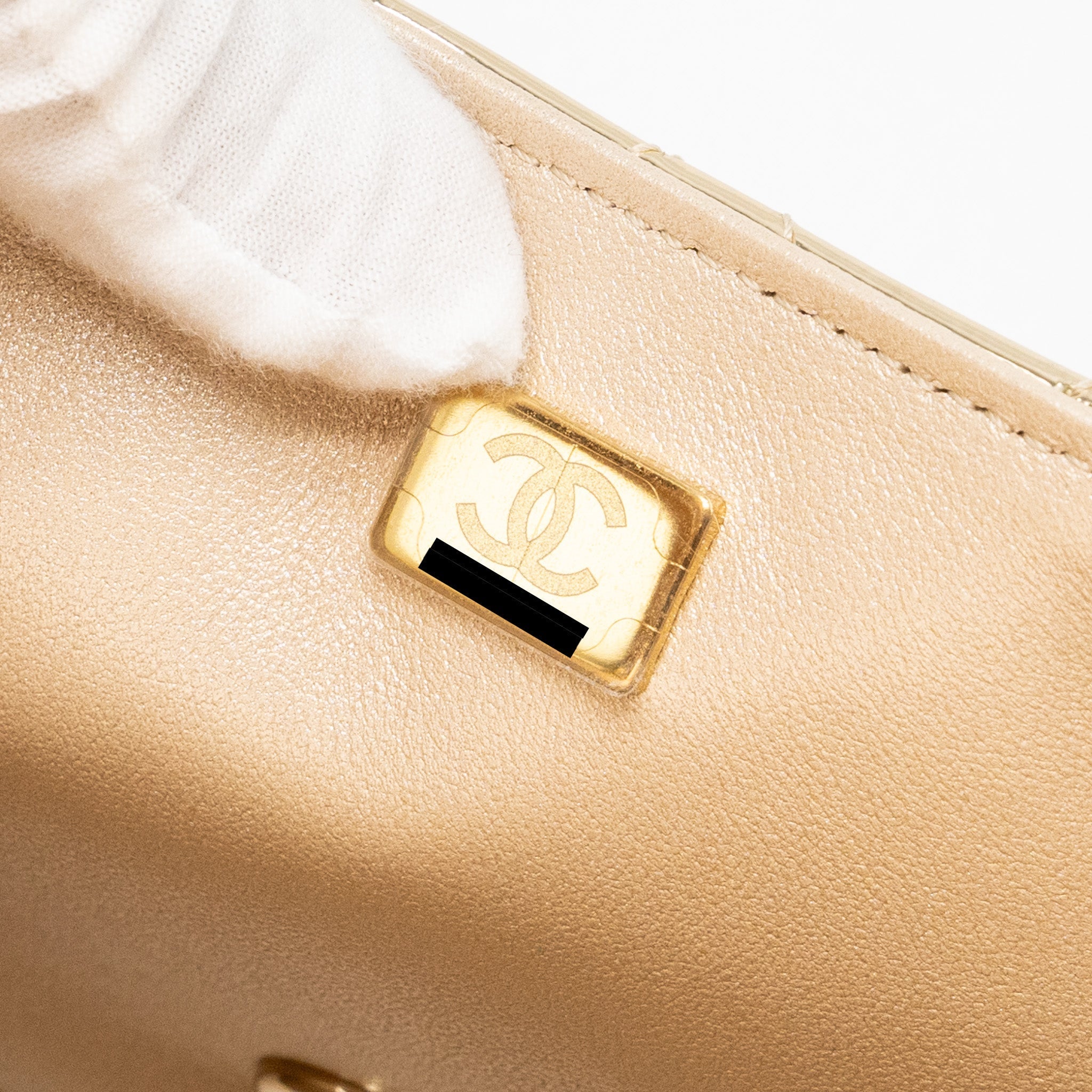 Chanel 24c backpack with star patent Gold L (microchip)