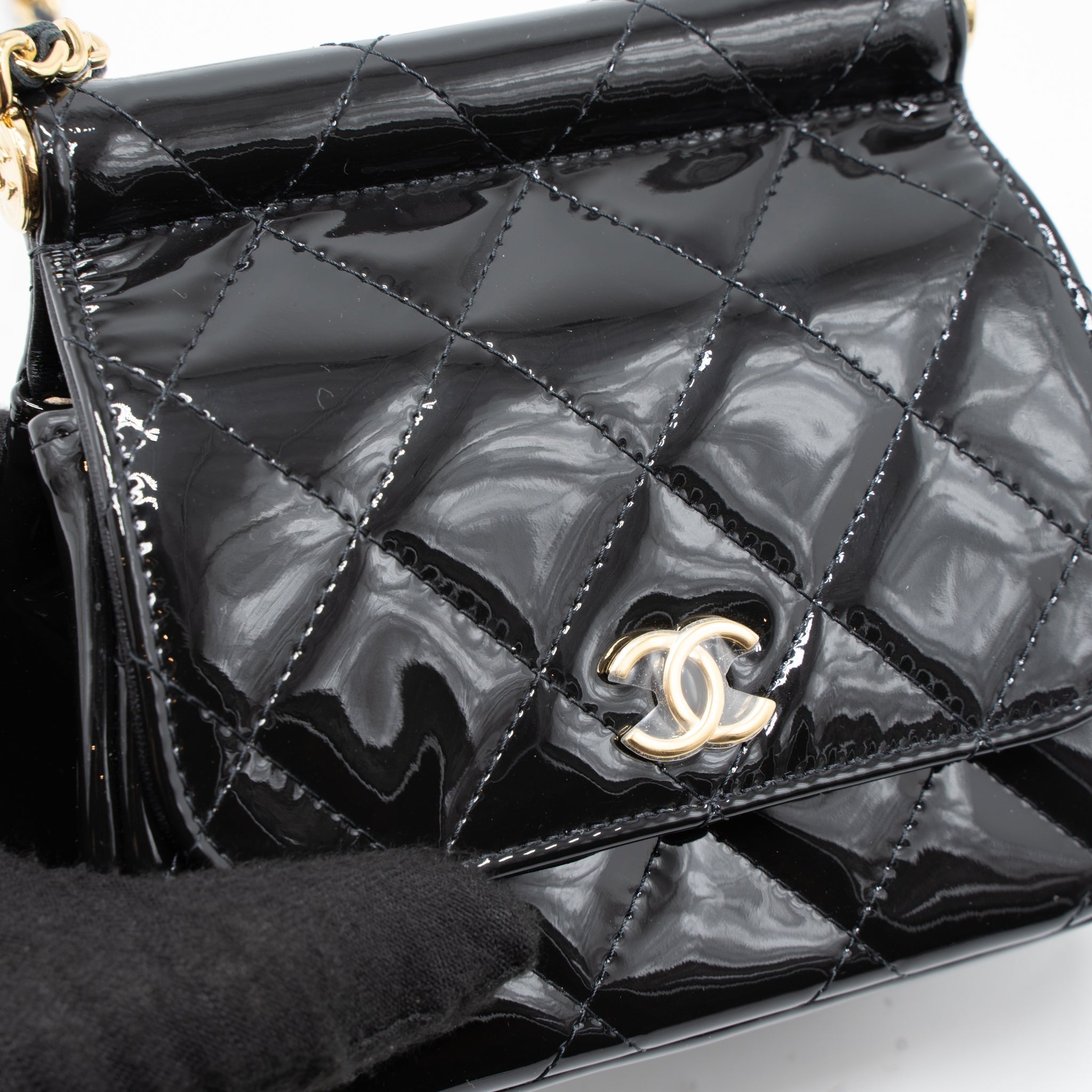 Chanel 22K Mini Clutch With Chain Patent Black  (Microchip)