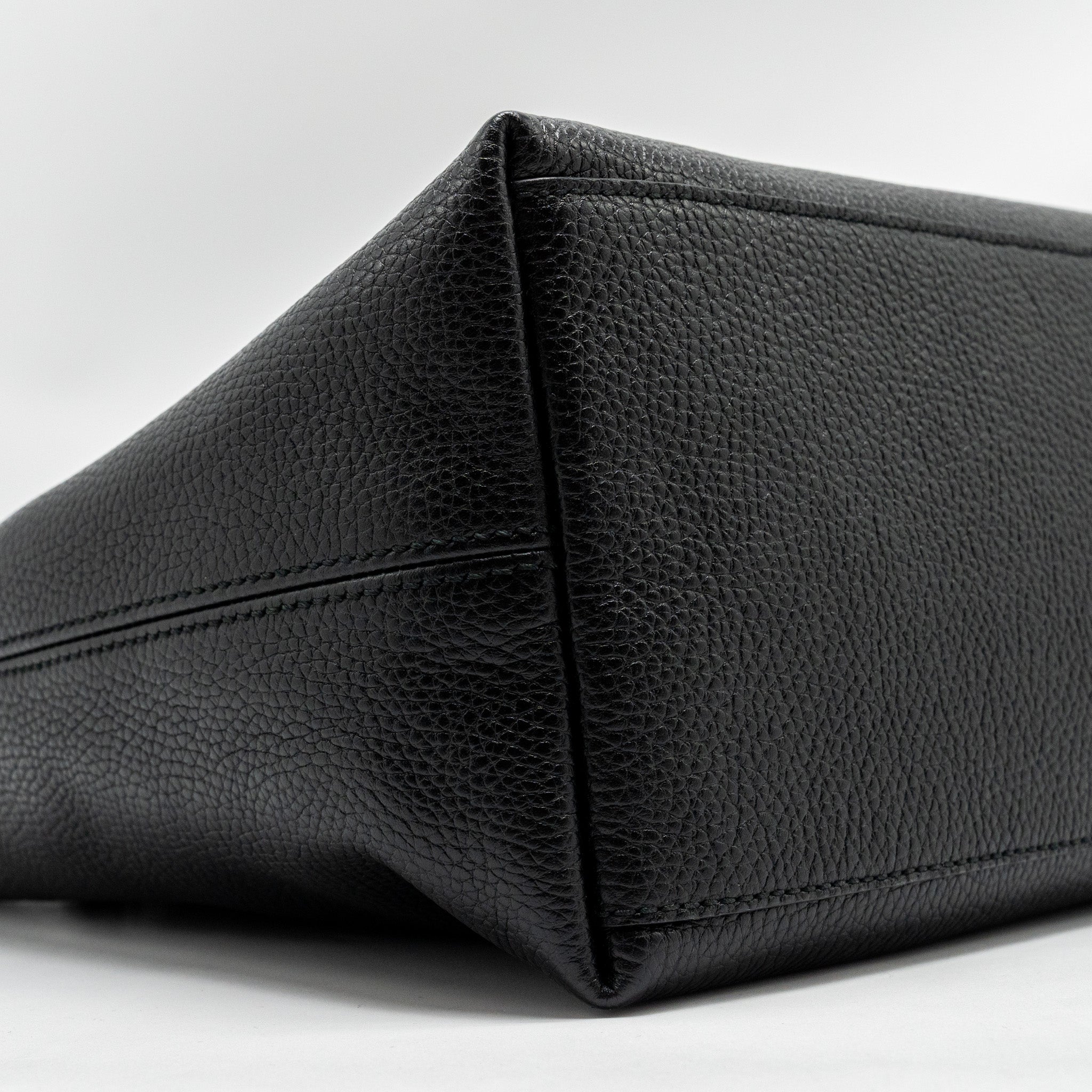 Gucci Interlocking G Soho Tote Bag Calfskin Black