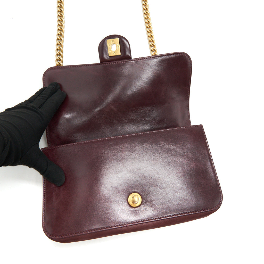 Chanel Seasonal Flap Bag Calfskin / Suede Leather Burgundy
