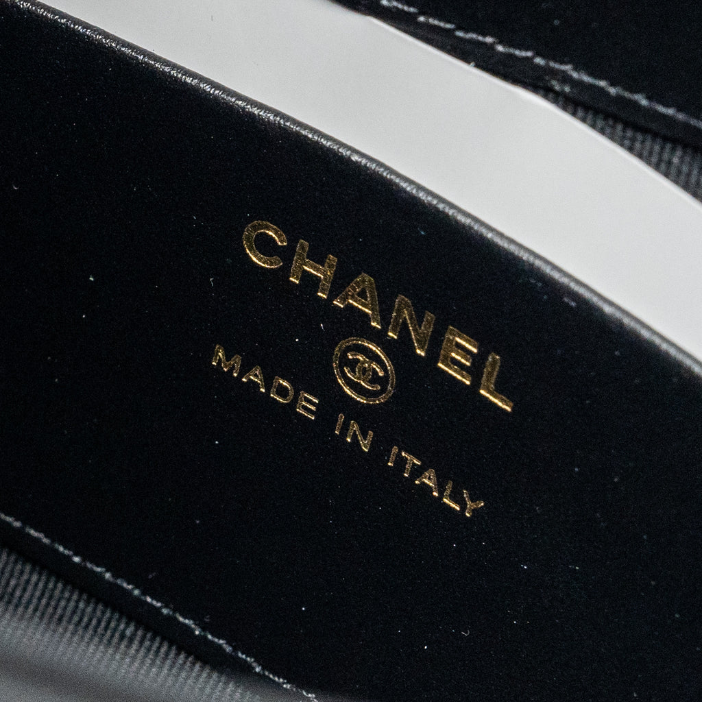 Chanel 24C mini 31 clutch with chain shiny calfskin black L (microchip)