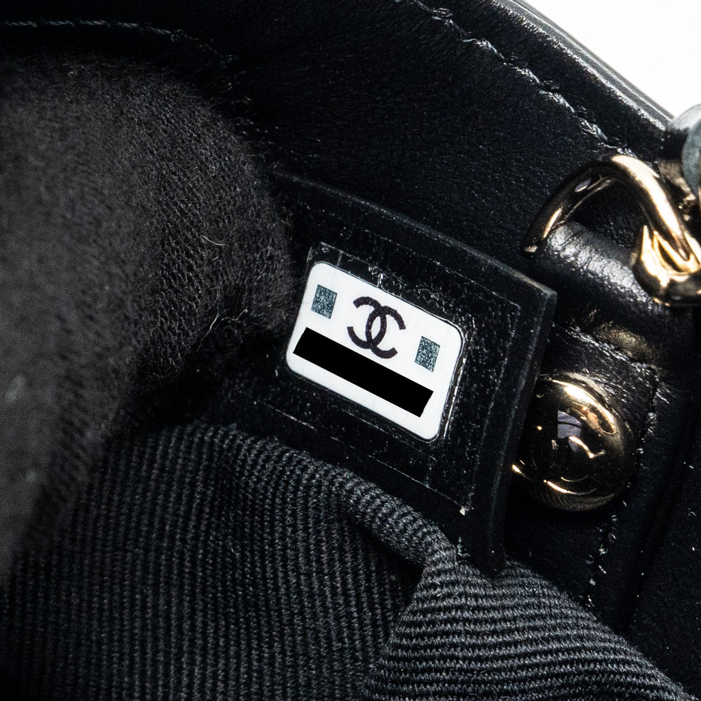 Chanel 24C mini 31 clutch with chain shiny calfskin black L (microchip)