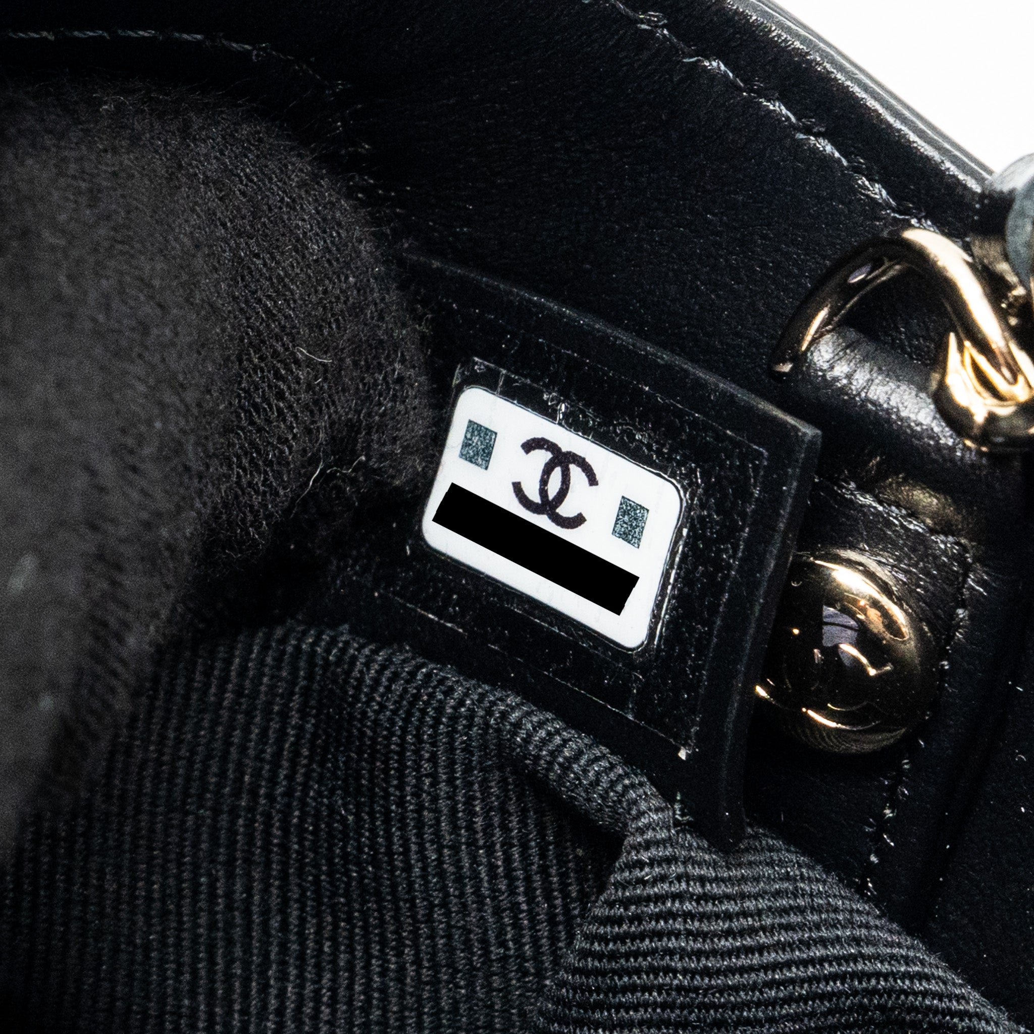 Chanel 24C mini 31 clutch with chain shiny calfskin black L (microchip)