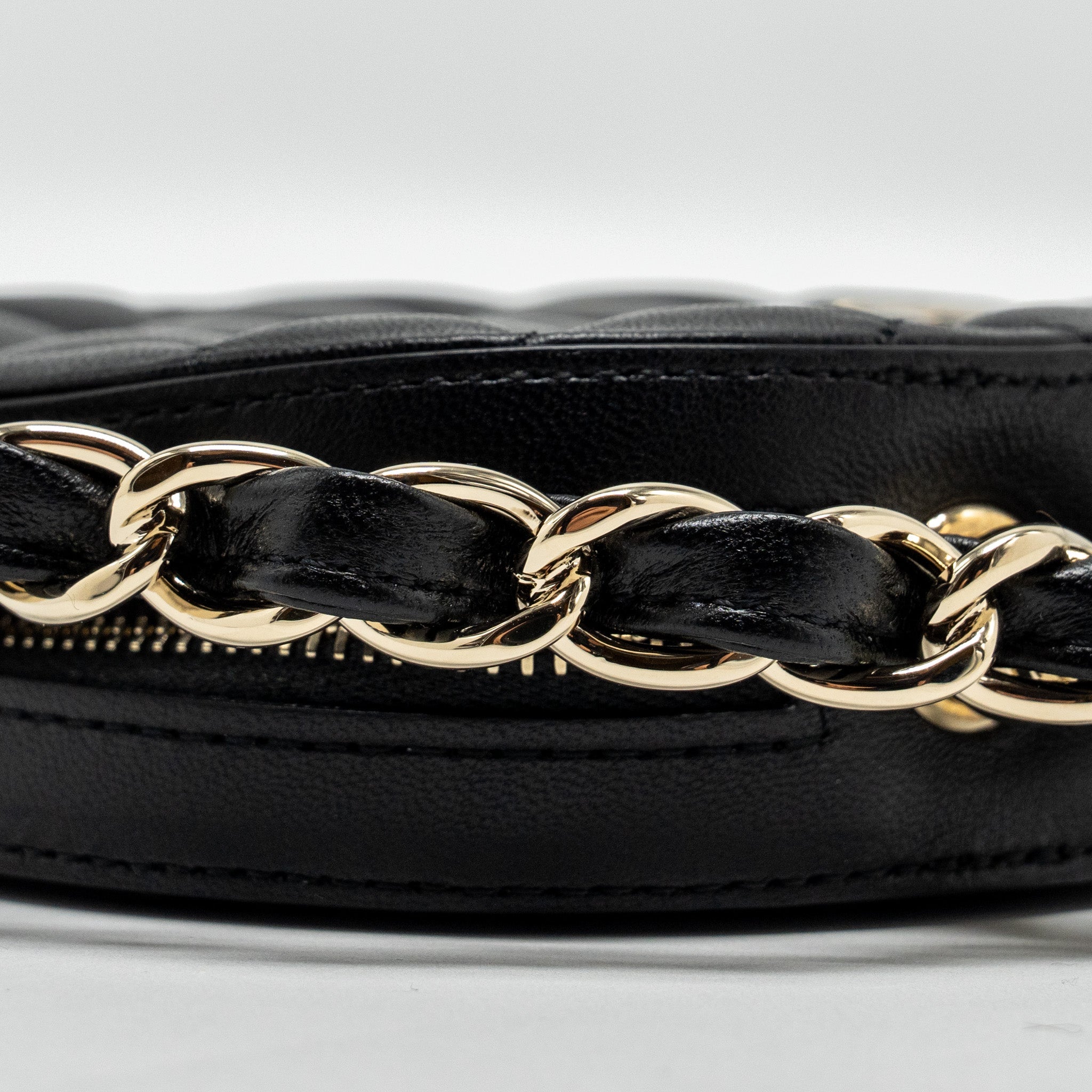 Chanel 22C Round Clutch With Chain Lambskin Black