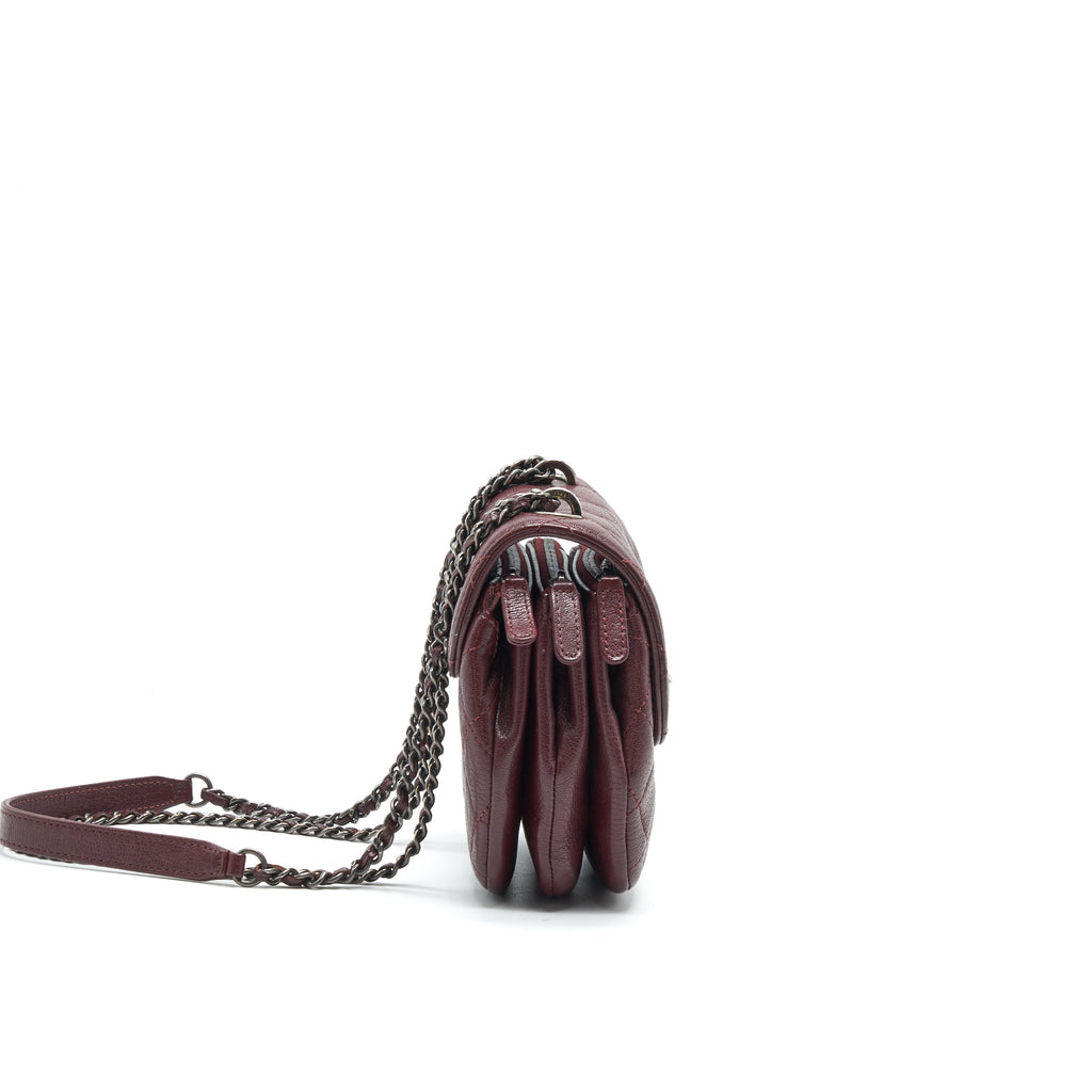 CHANEL Small Flap Bag With Chain Burgundy