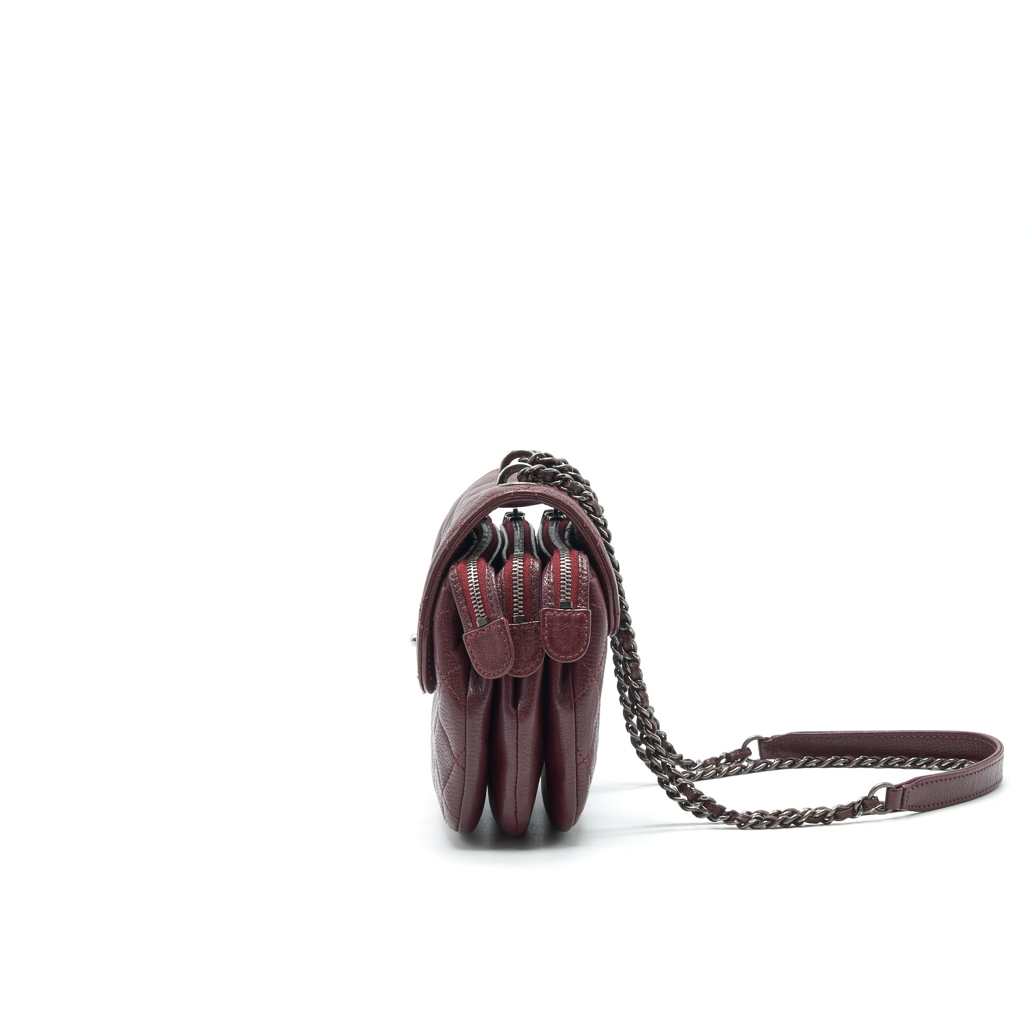 CHANEL Small Flap Bag With Chain Burgundy