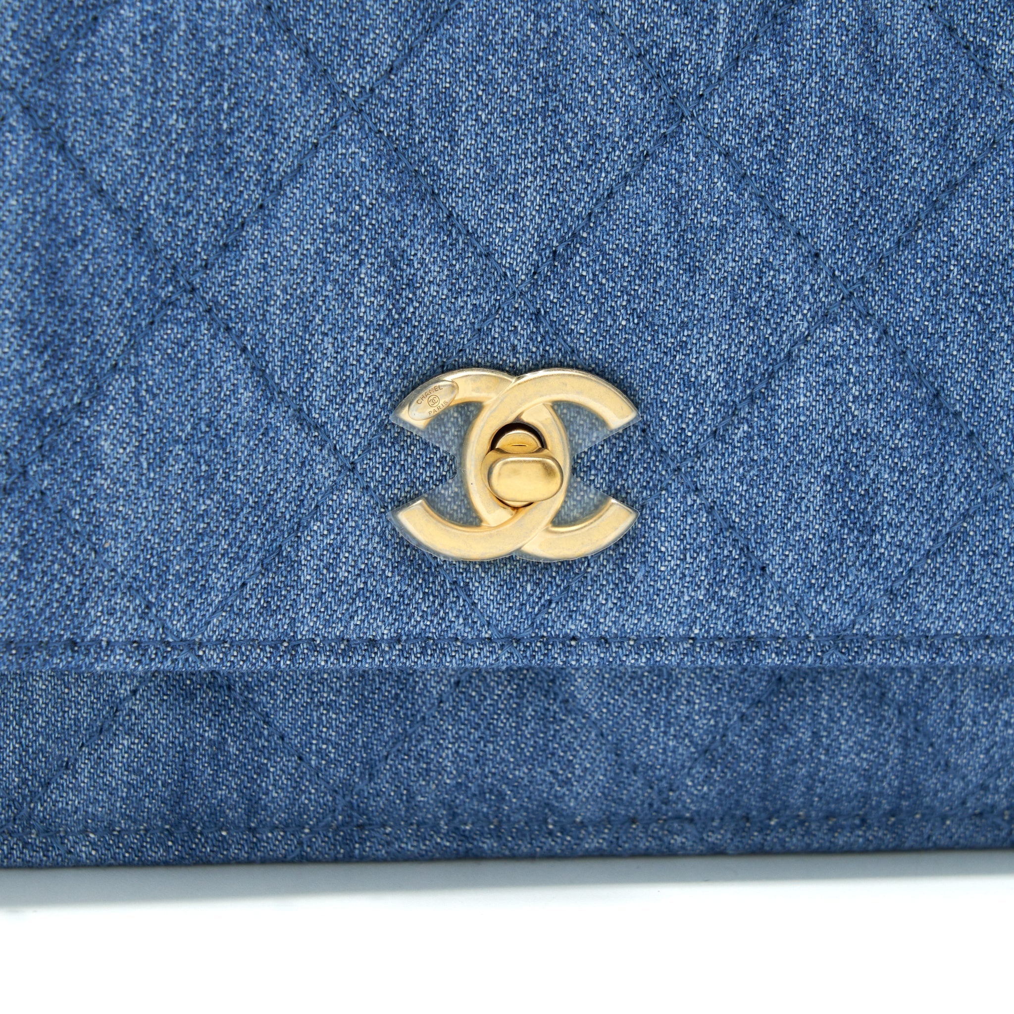 Chanel 22C Pearl Crush  Wallet On Chain Denim