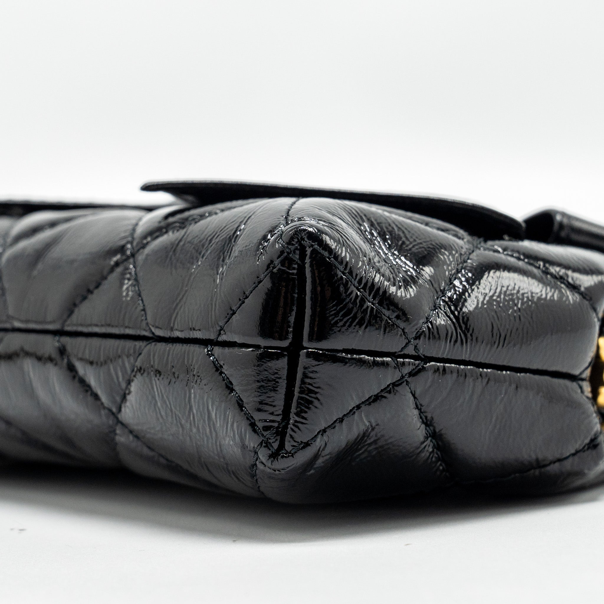 Chanel 24A Bowknot Clutch With Chain patent Crumpled Lambskin/Shiny Lambskin Black  (microchip)