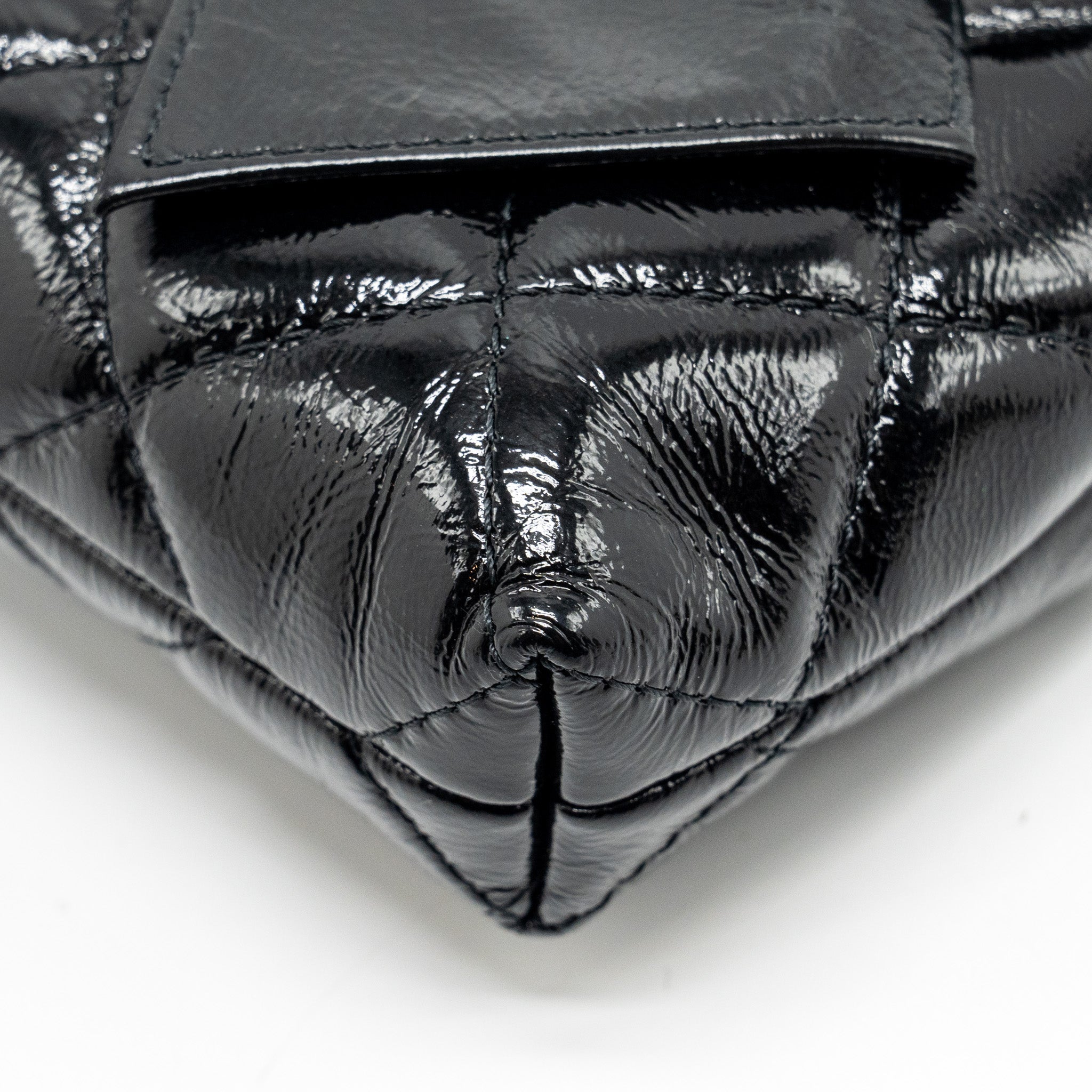 Chanel 24A Bowknot Clutch With Chain patent Crumpled Lambskin/Shiny Lambskin Black  (microchip)