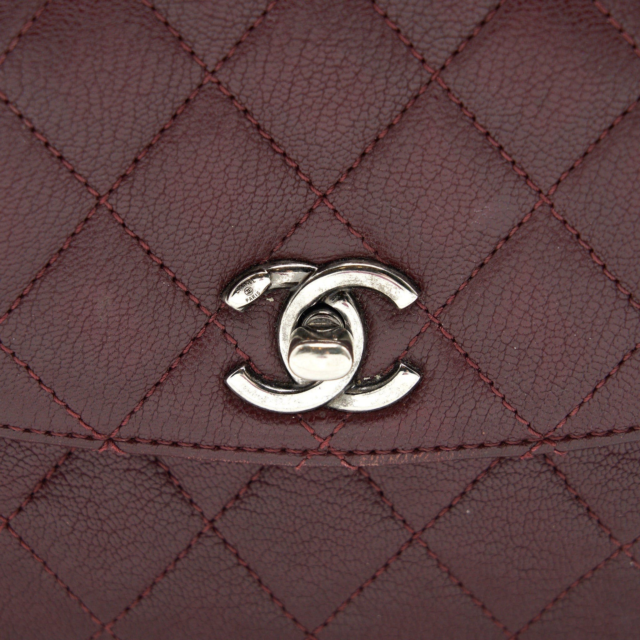 CHANEL Small Flap Bag With Chain Burgundy