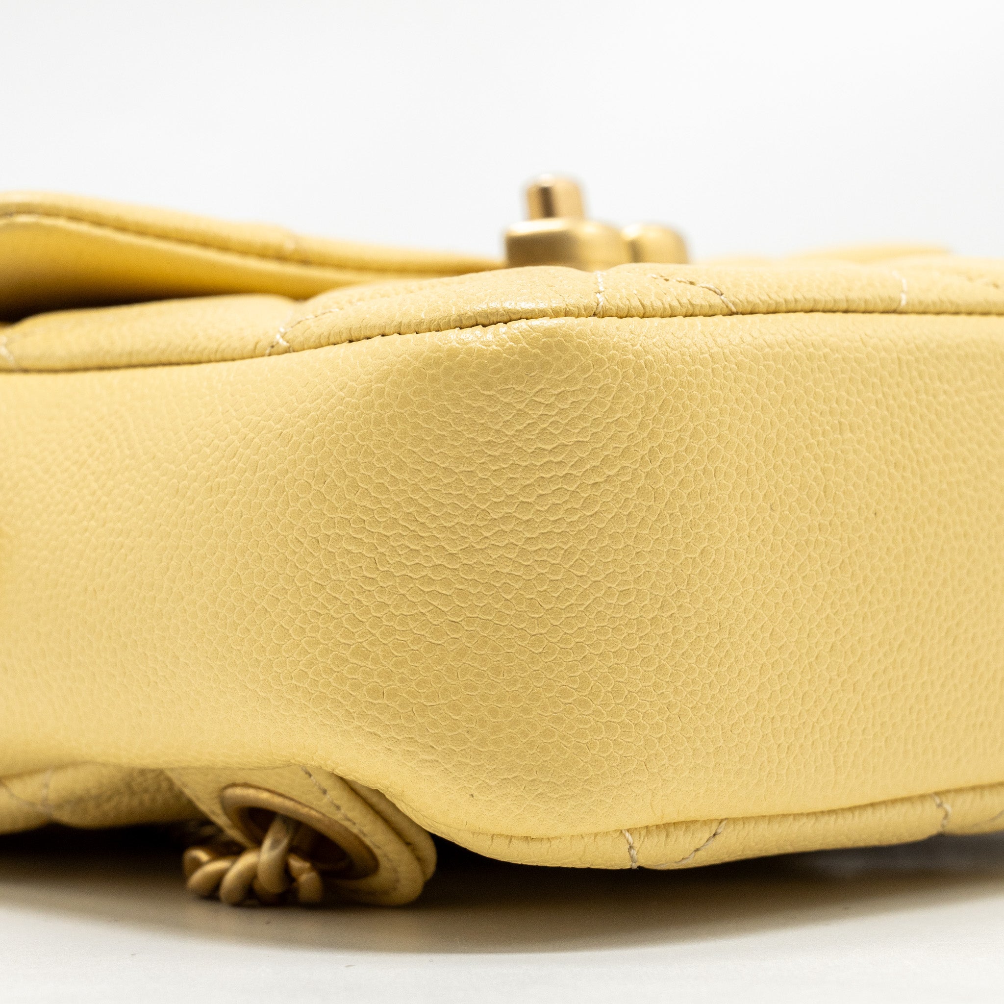 Chanel 22P quilted flap backpack caviar light yellow  (Microchip)