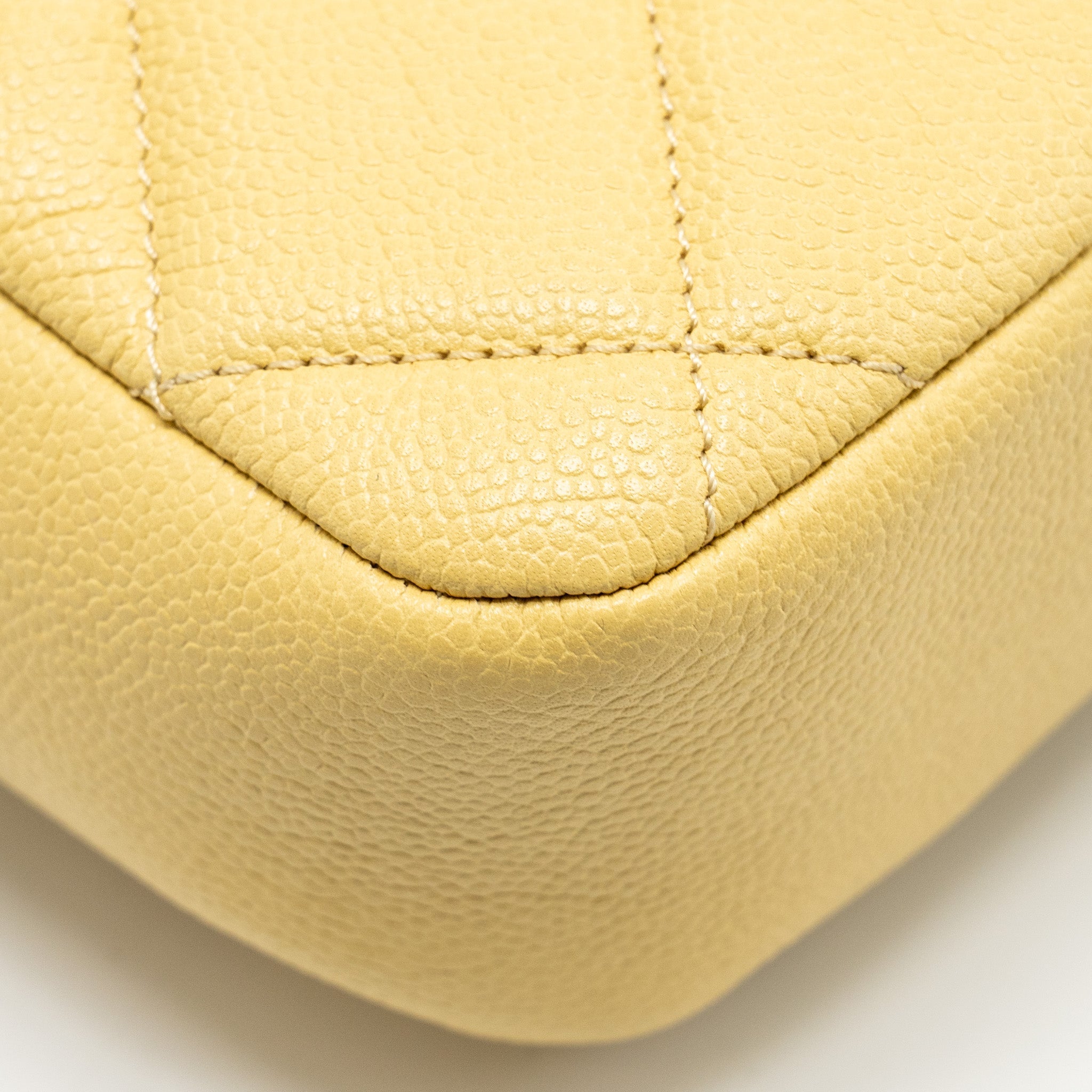 Chanel 22P quilted flap backpack caviar light yellow  (Microchip)