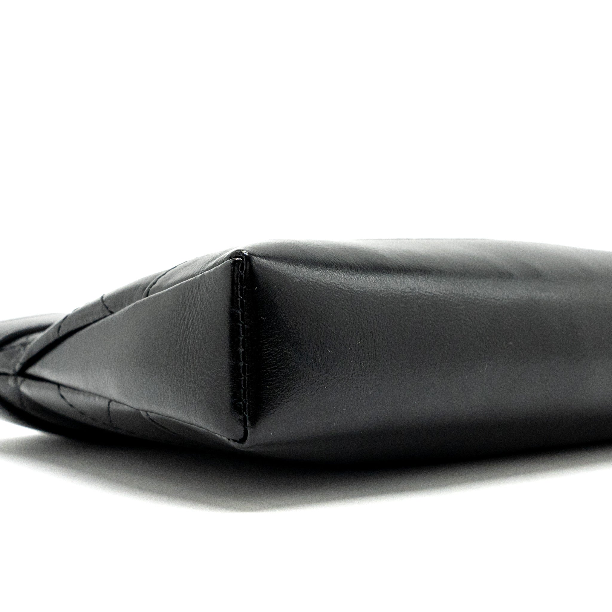 Chanel 24C mini 31 clutch with chain shiny calfskin black L (microchip)