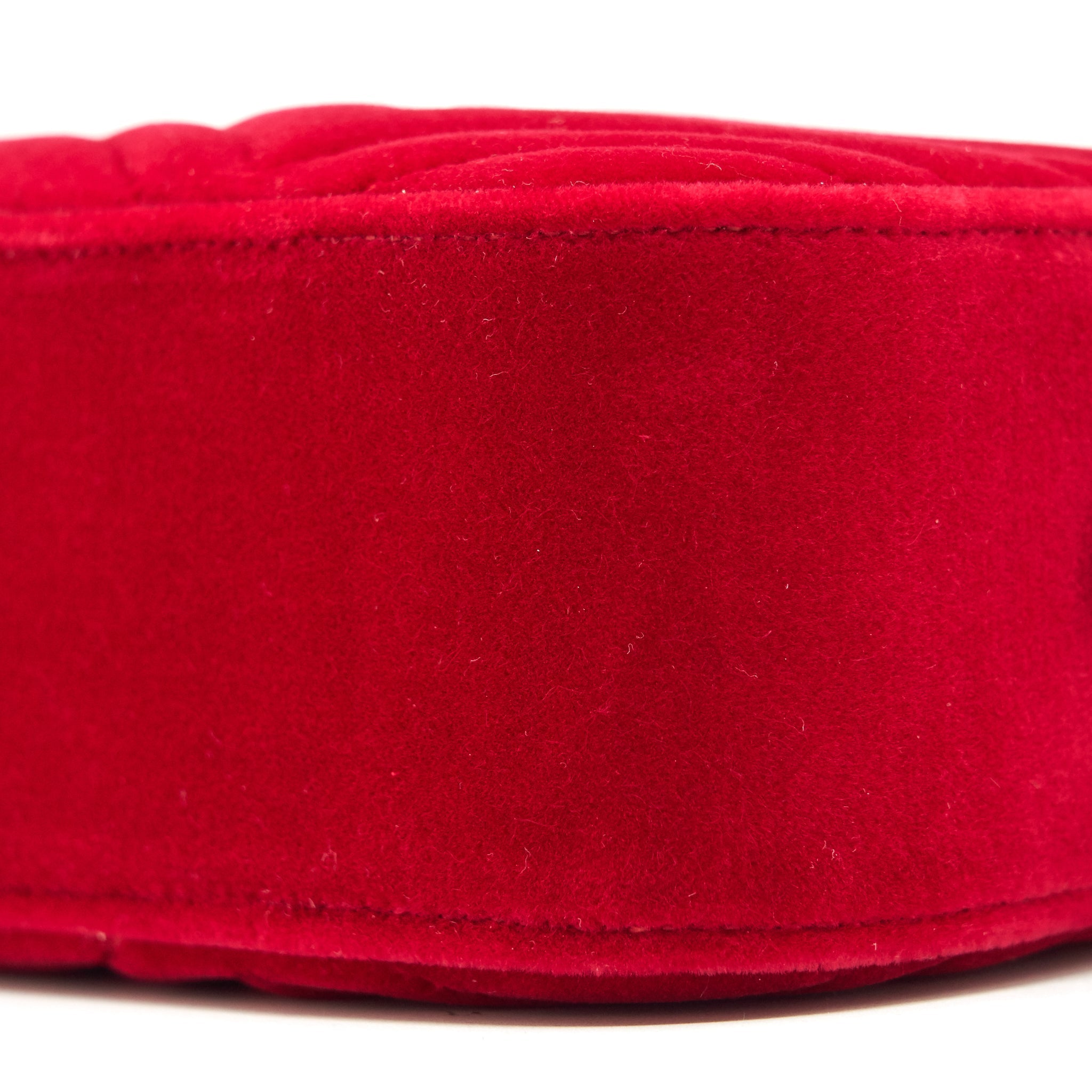 Gucci Marmont Valvet Camera Bag Red