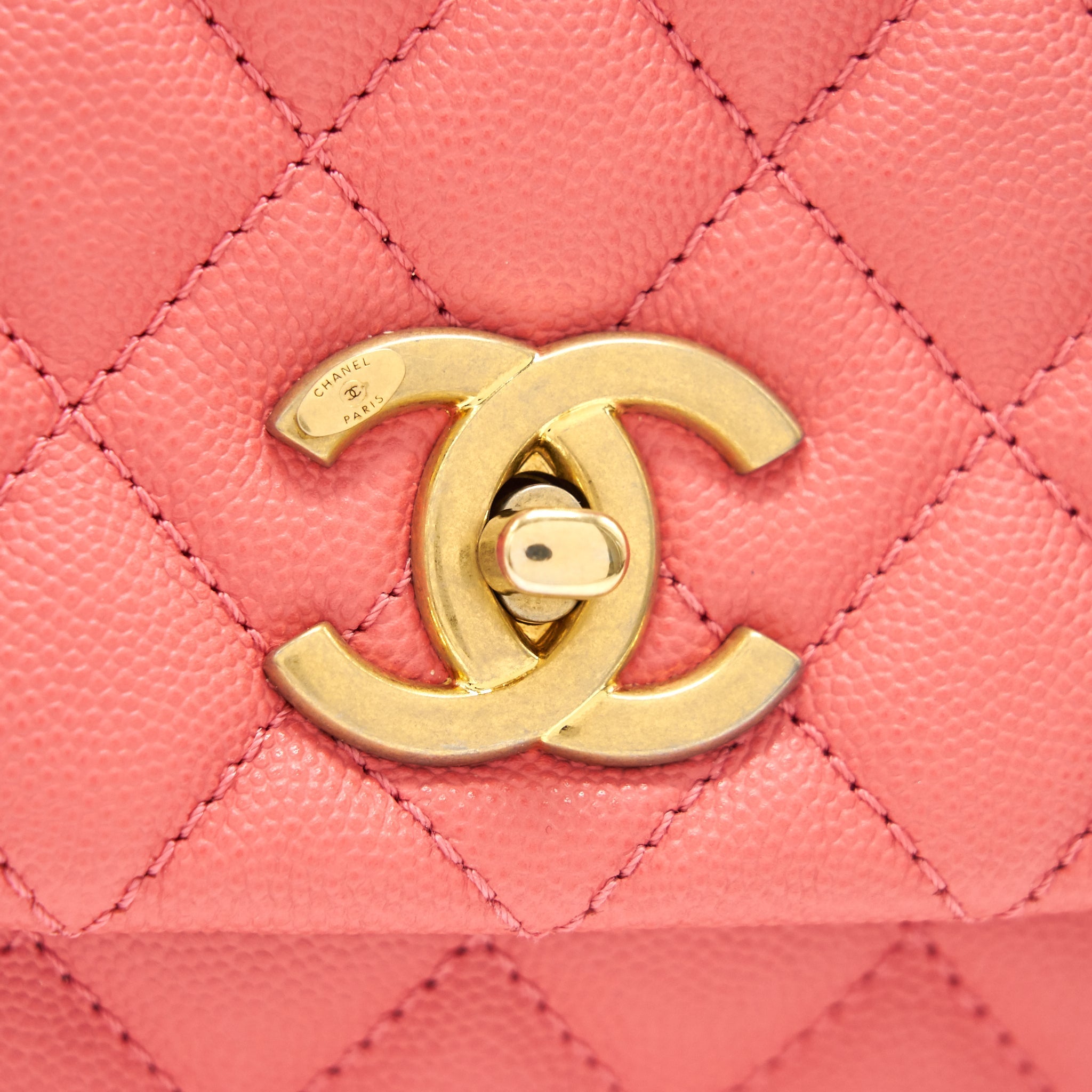 CHANEL SMALL COCO HANDLE FLAP BAG GRAINED CALFSKIN IN CORAL PINK