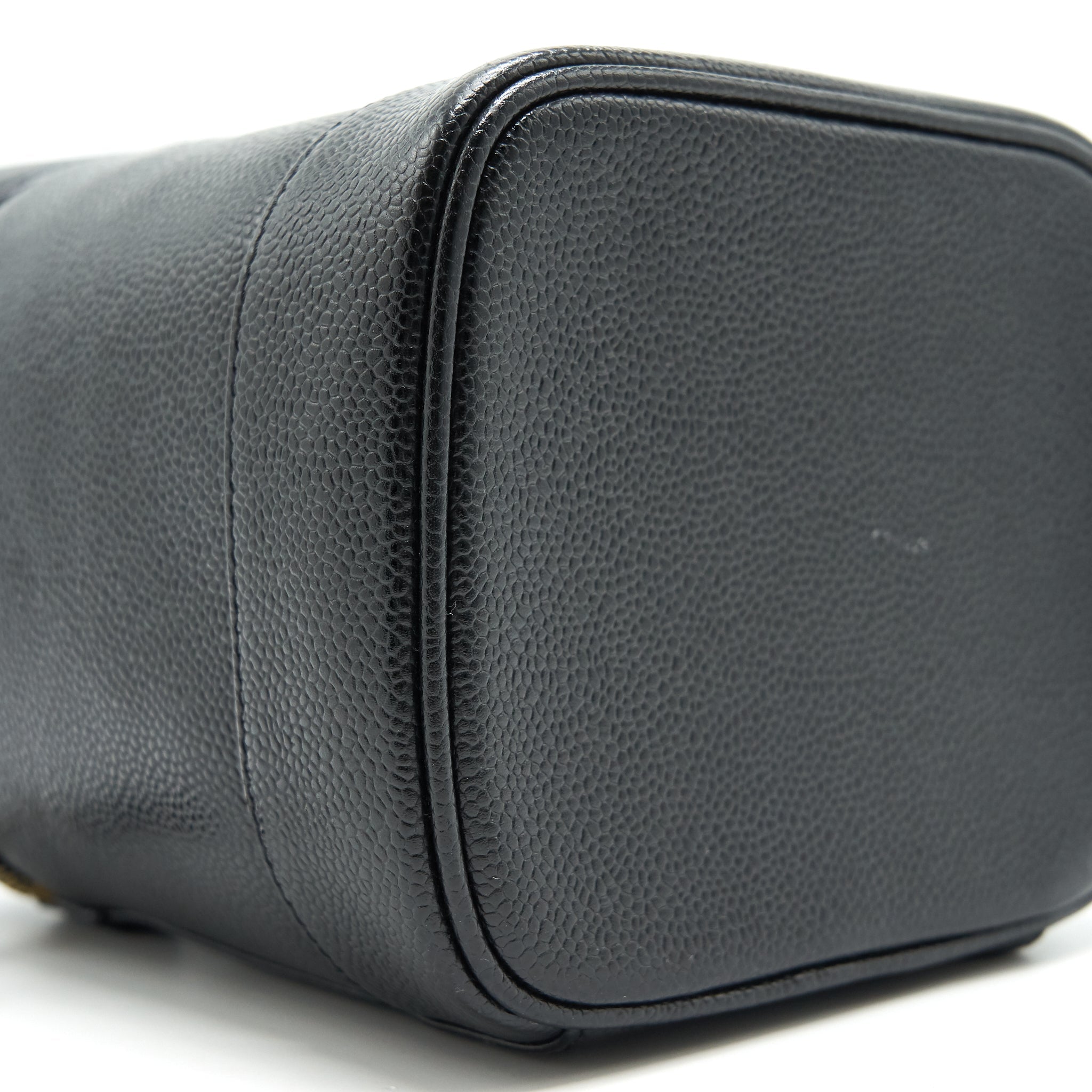 Chanel Vintage Vanity Case Caviar Black