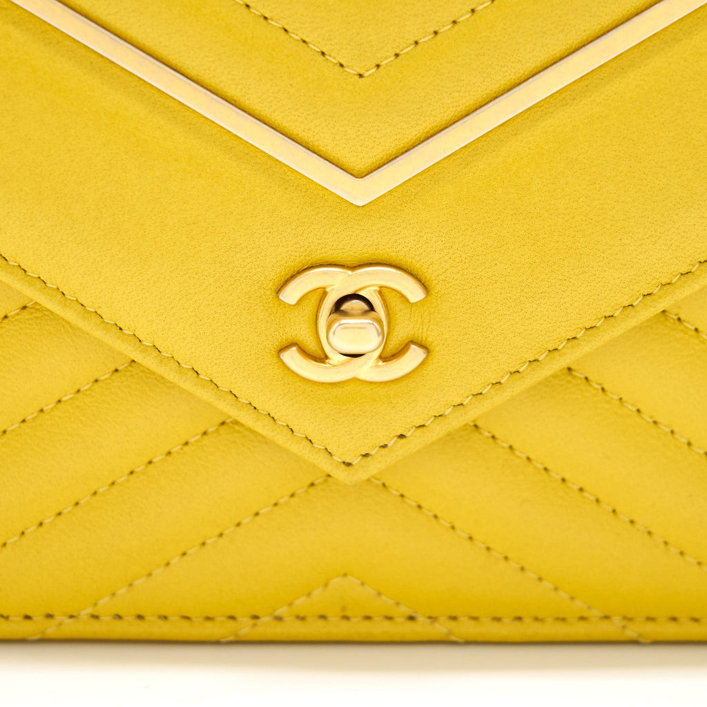 Chanel Seasonal Wallet On Chain Yellow